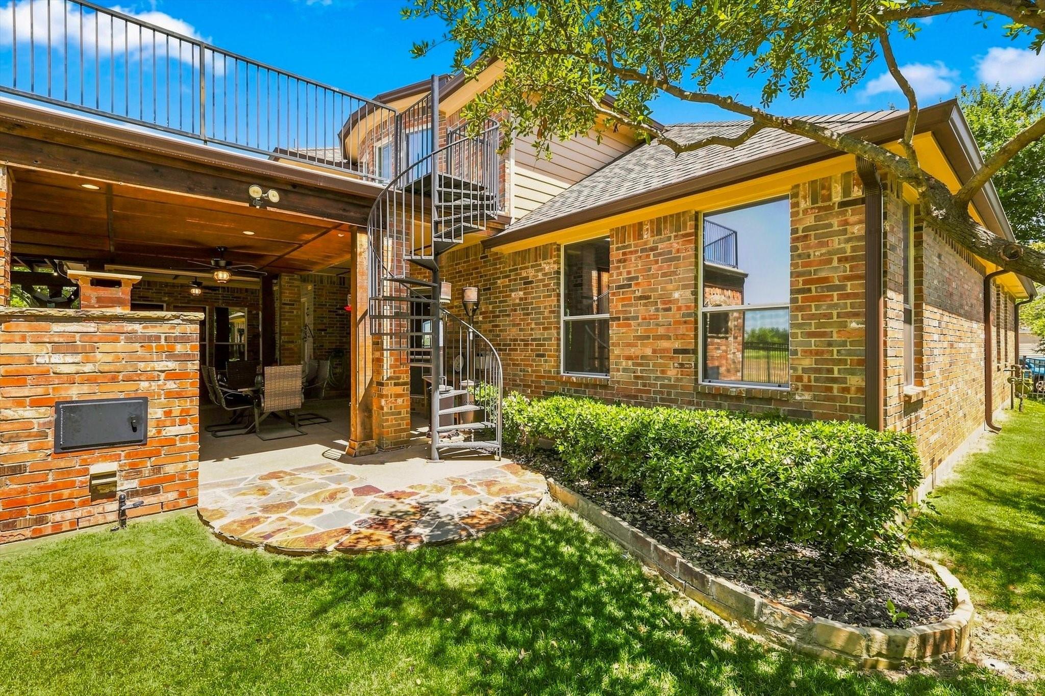 main property photo 31