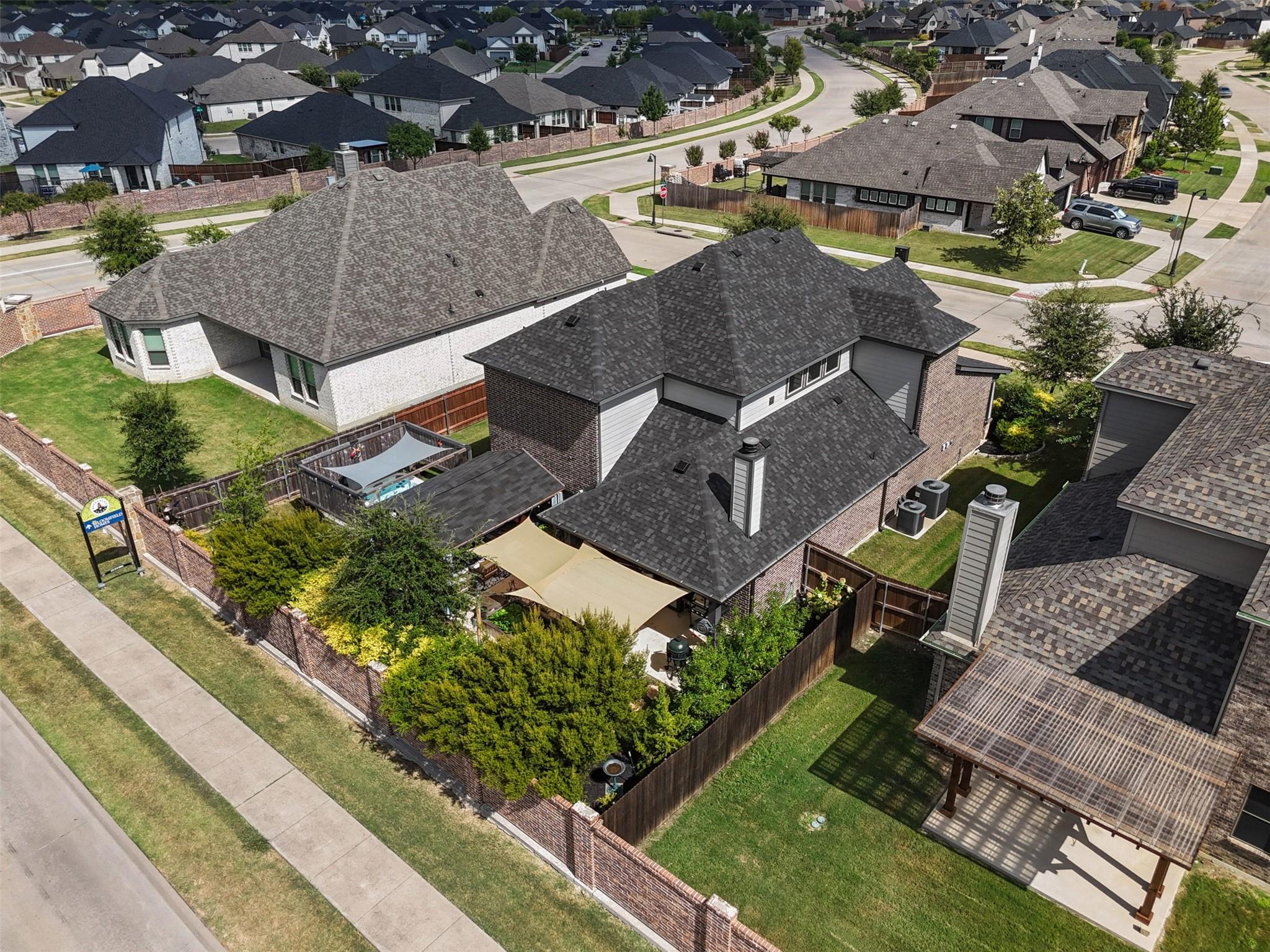 main property photo 33