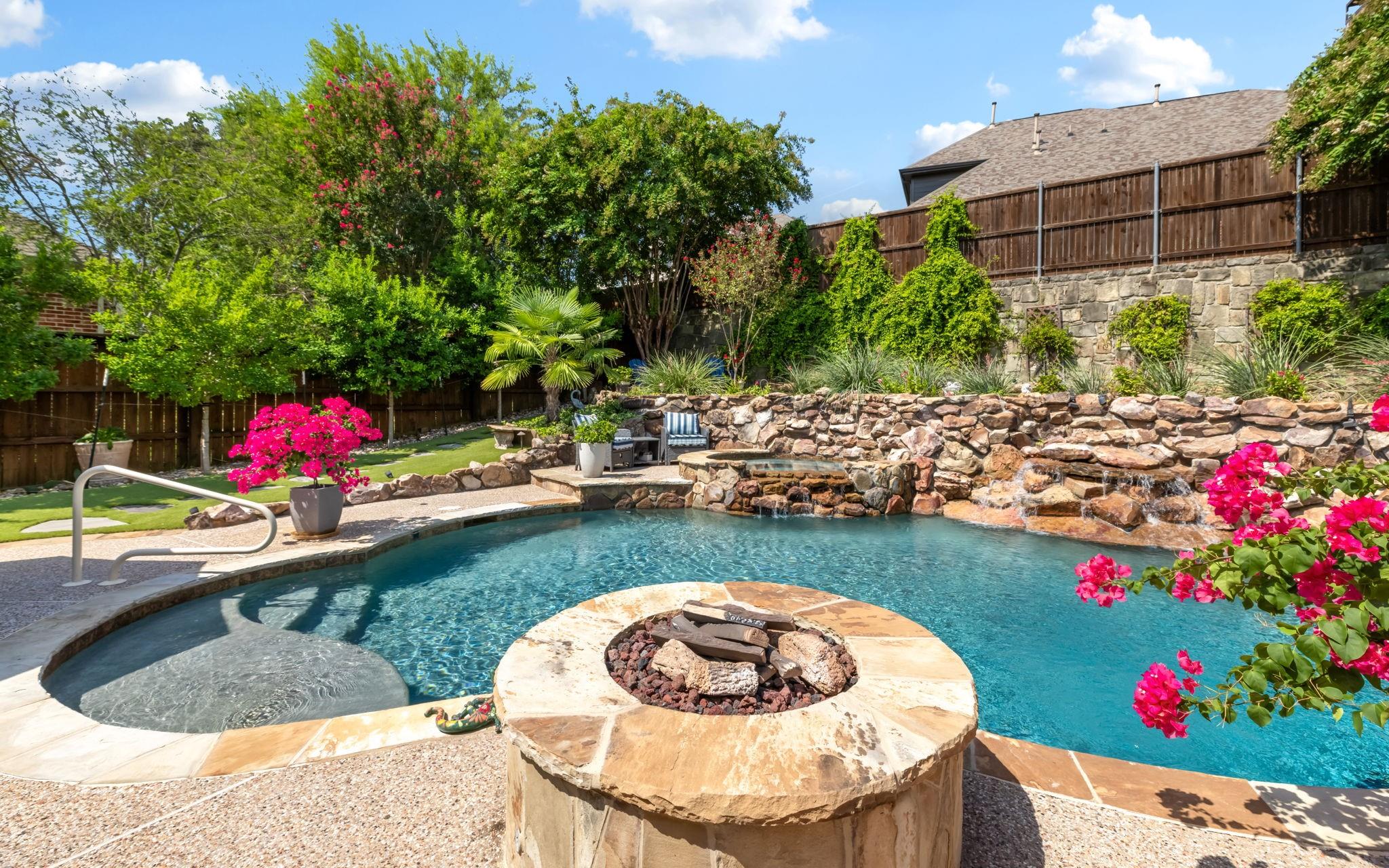 main property photo 23