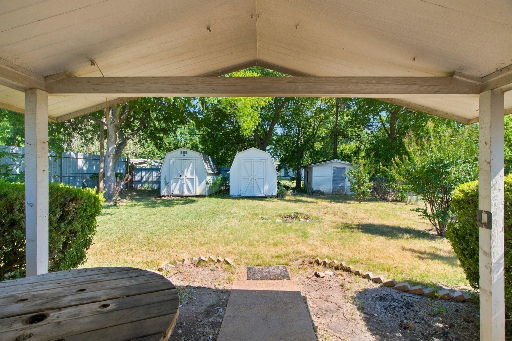 main property photo 18