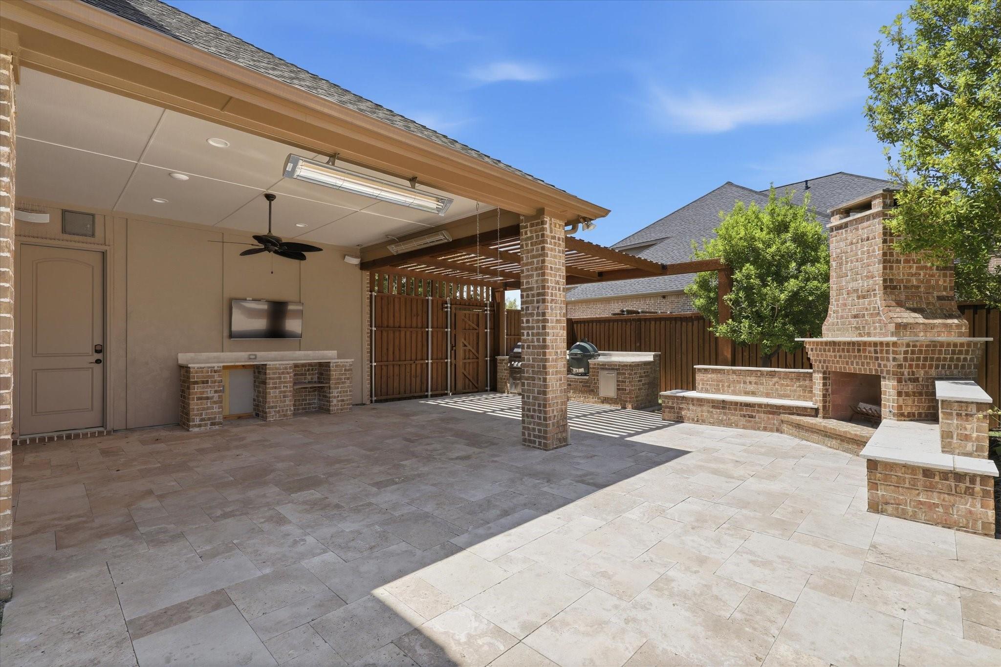 main property photo 33