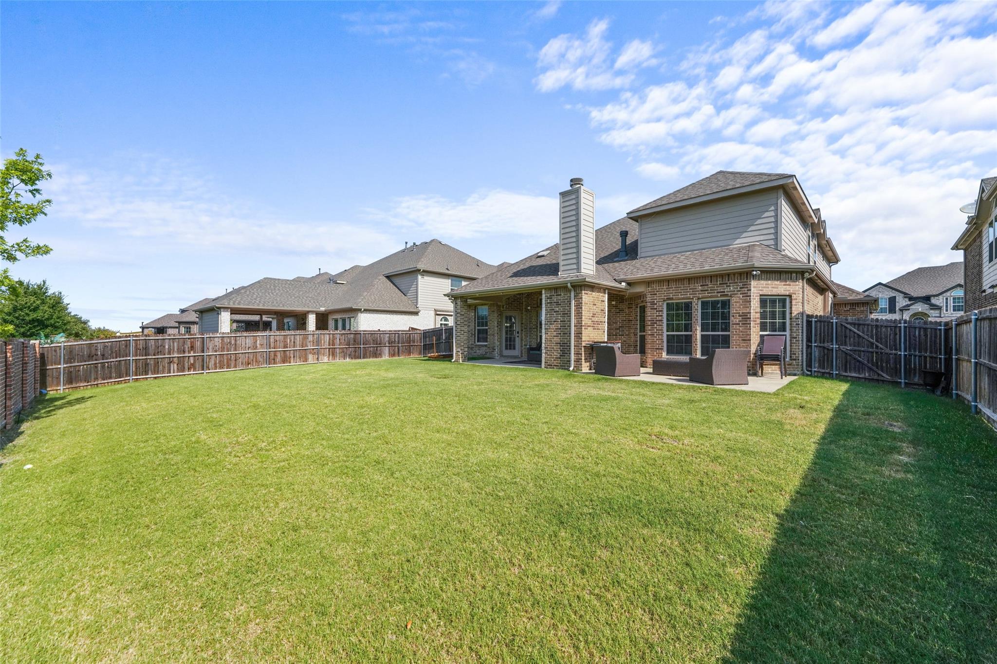 main property photo 30