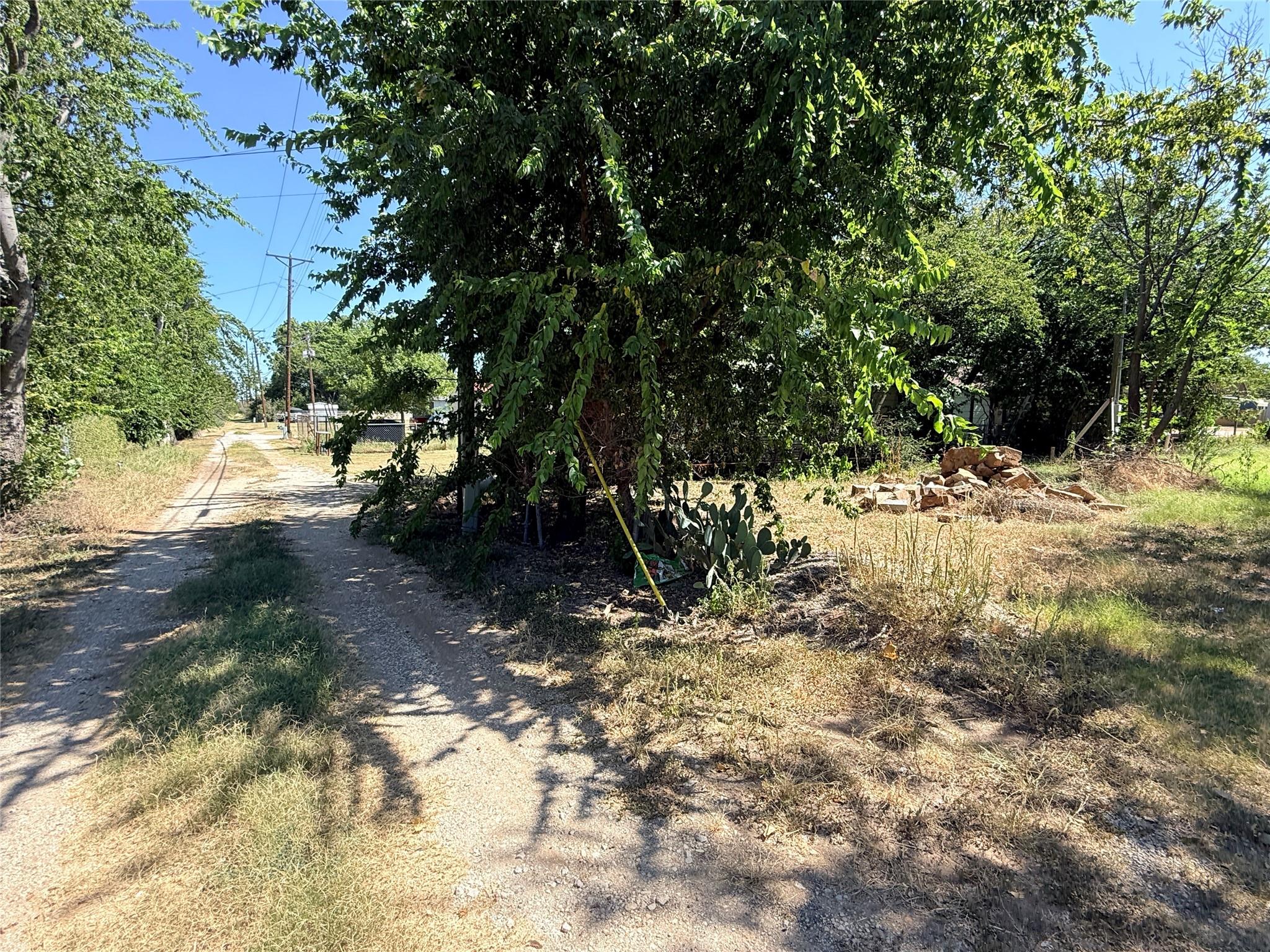 main property photo 10