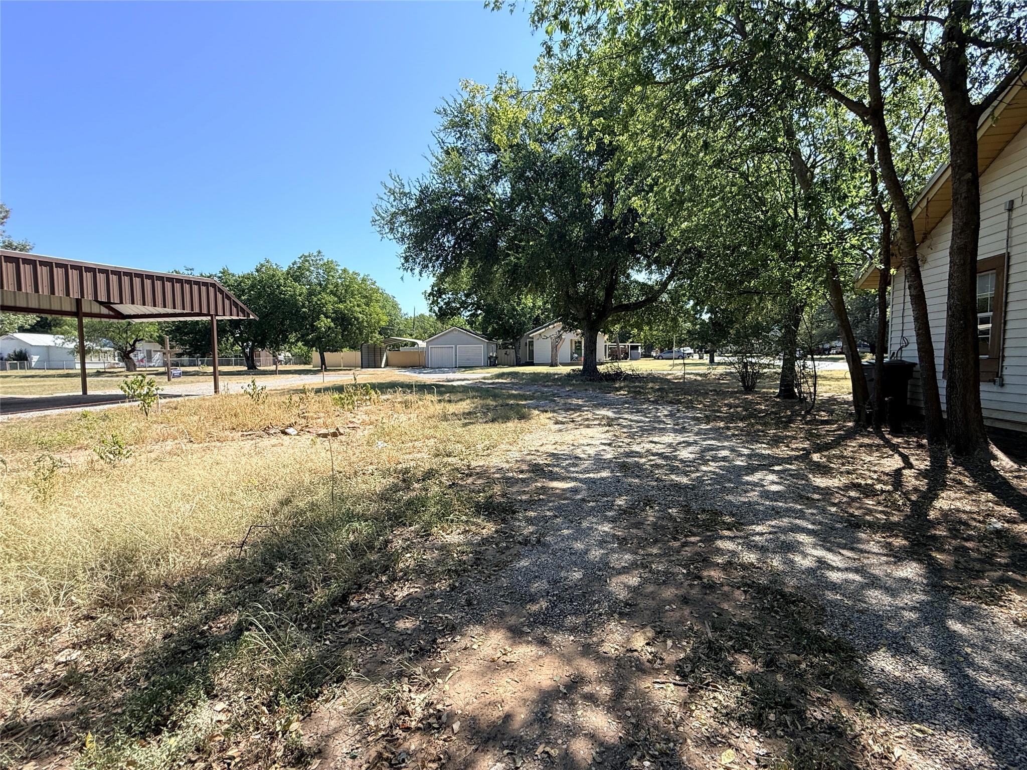 main property photo 14
