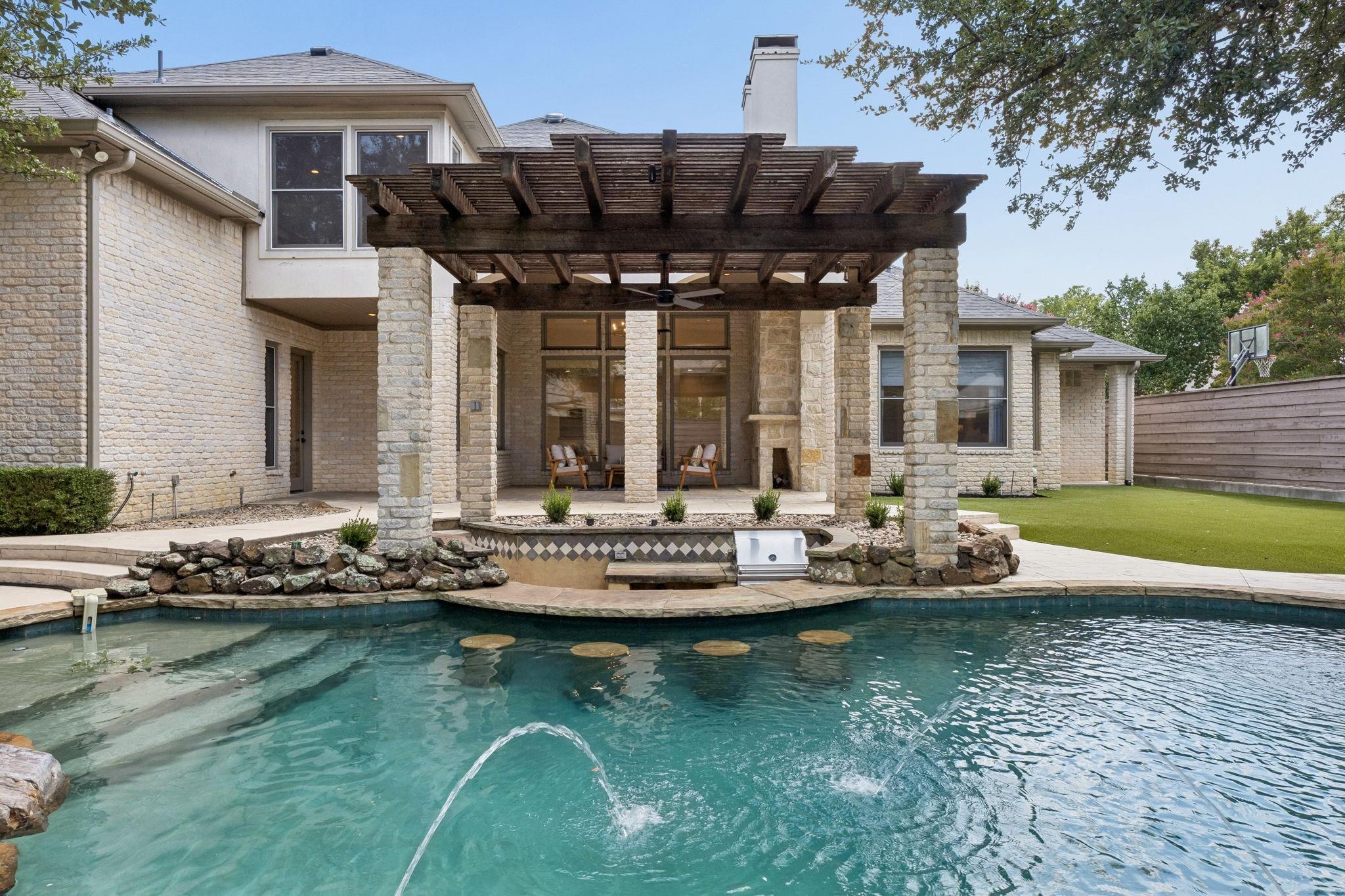 main property photo 36