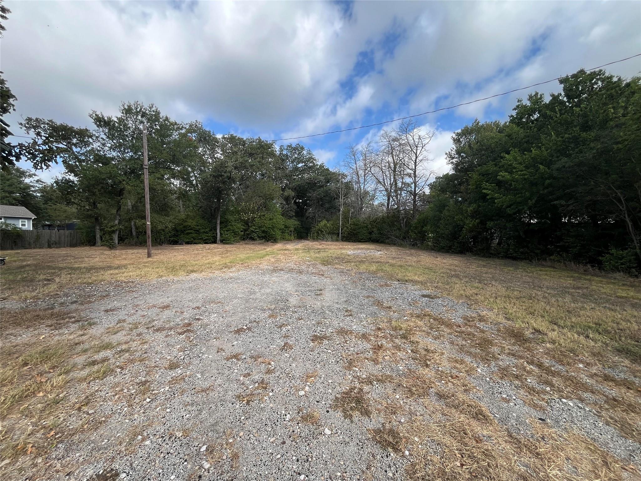 main property photo 6