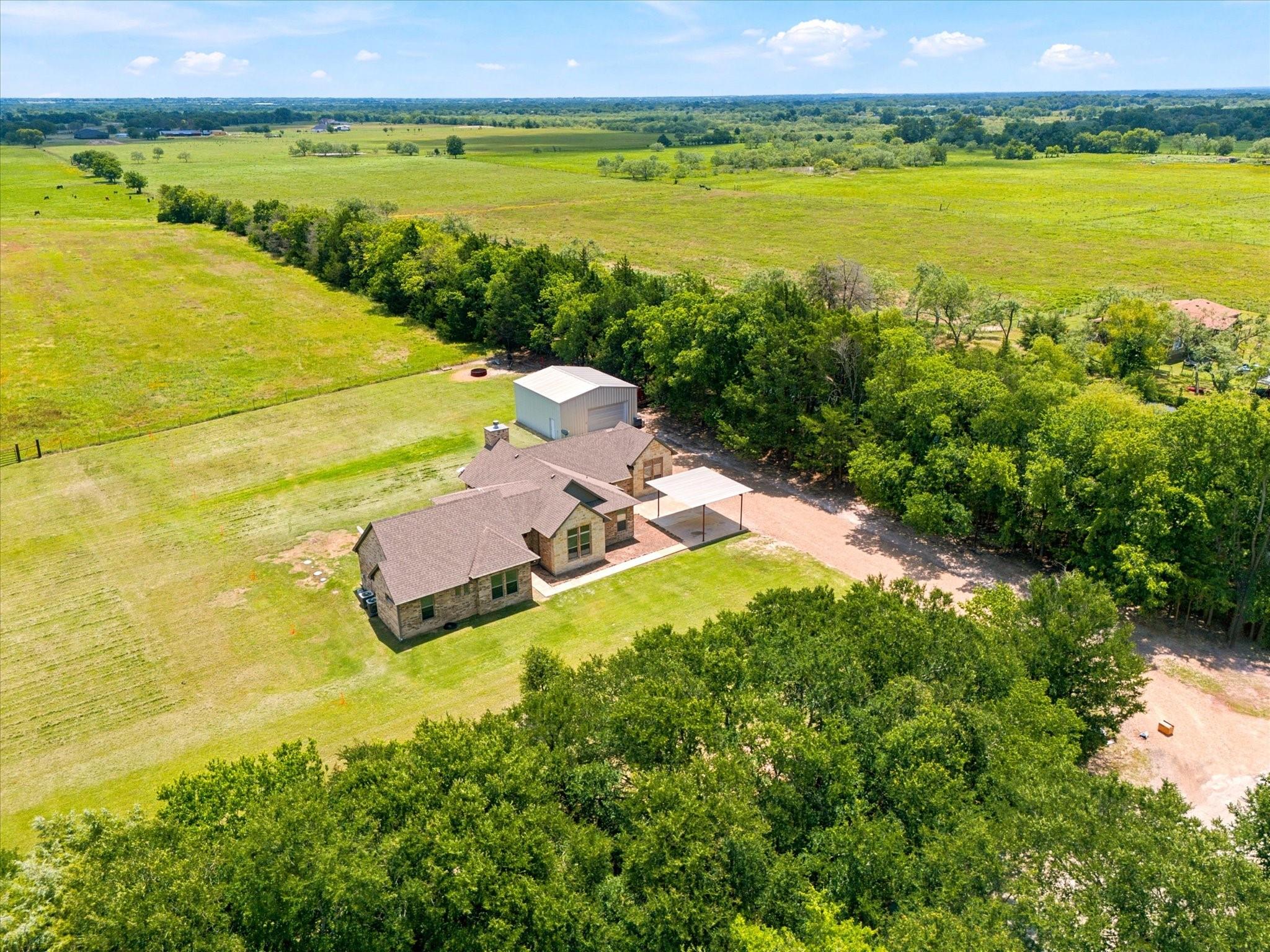 main property photo 16