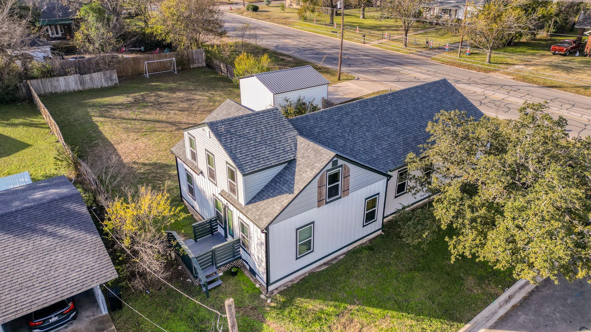 main property photo 24