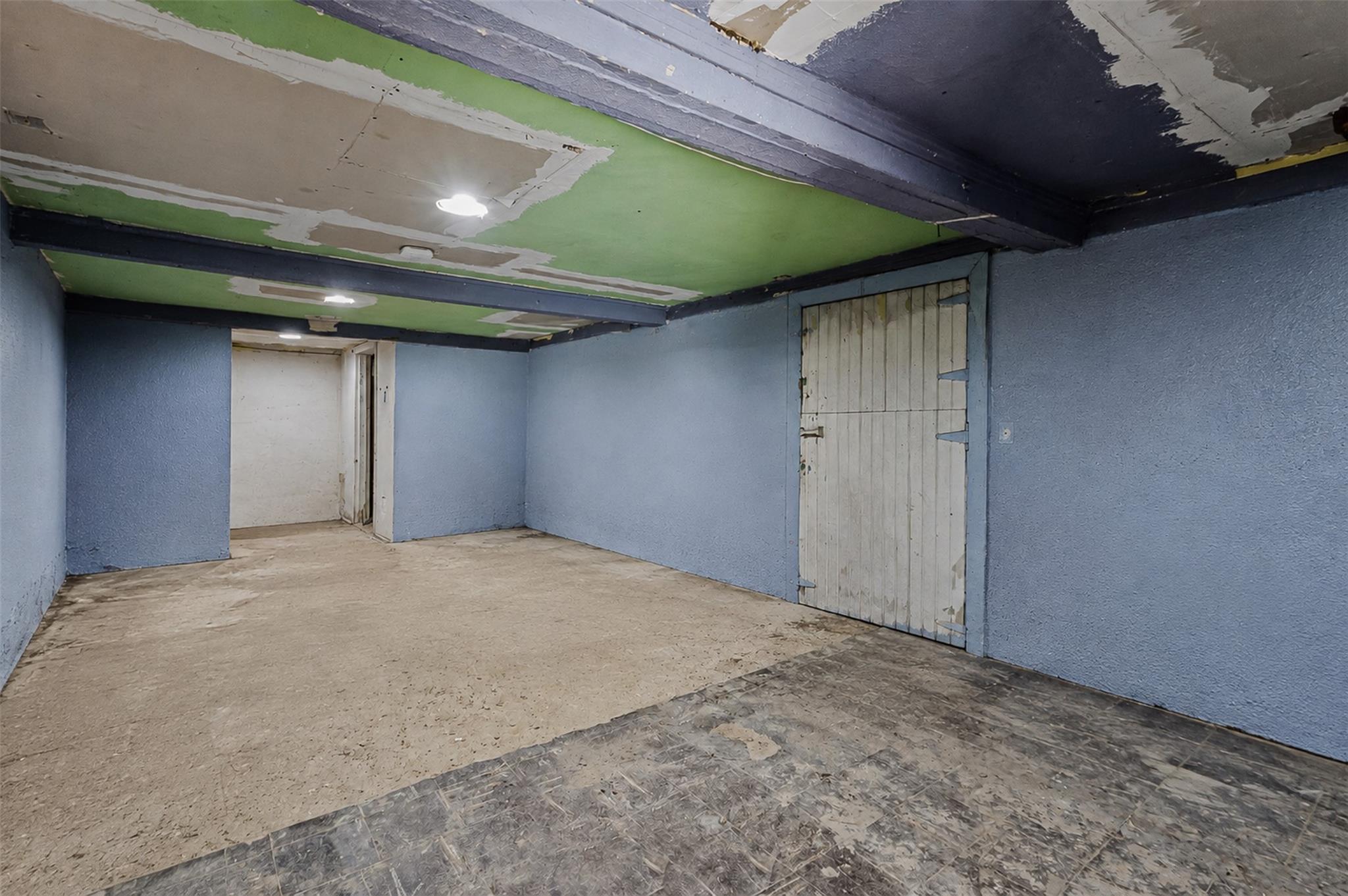 main property photo 19