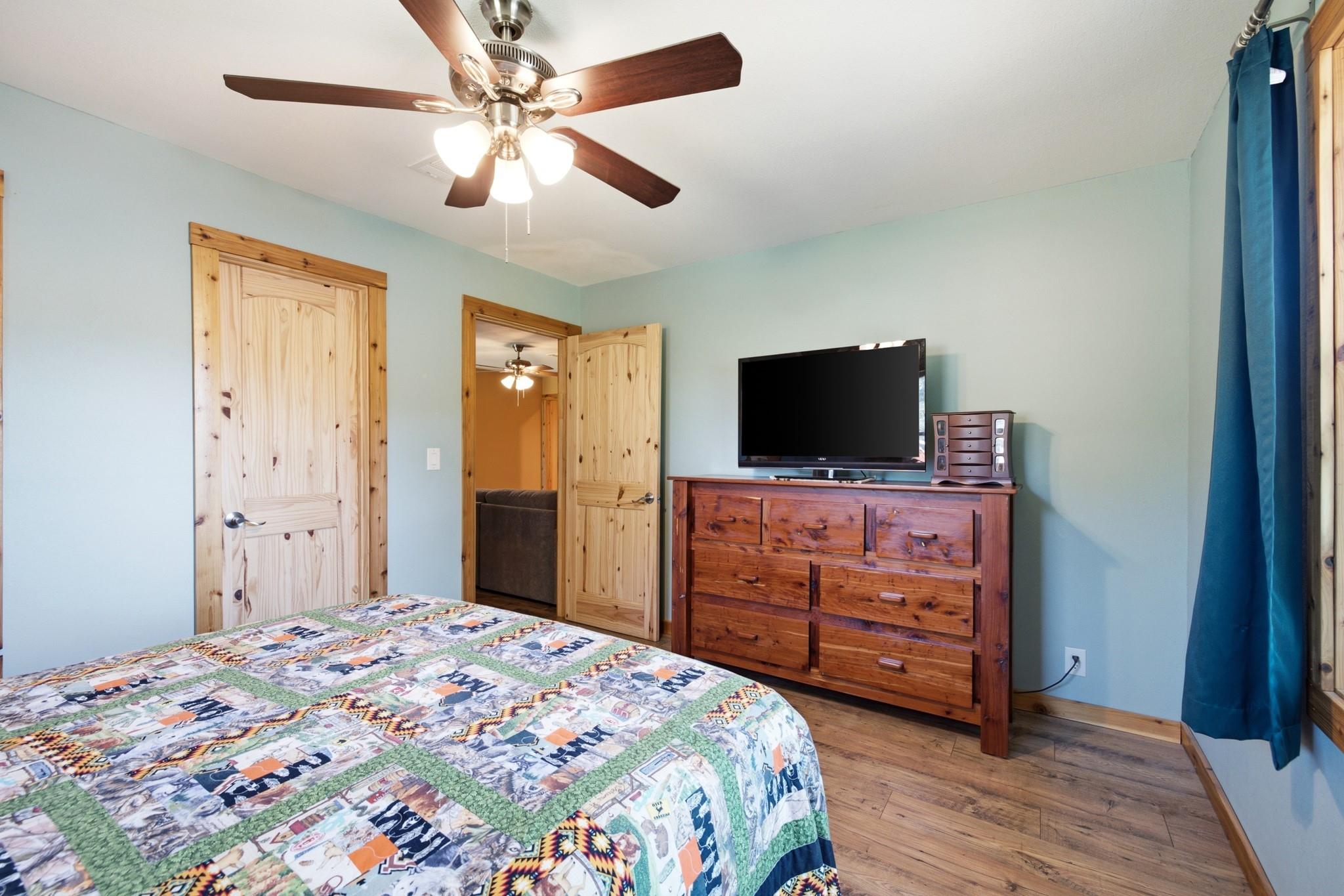 main property photo 18