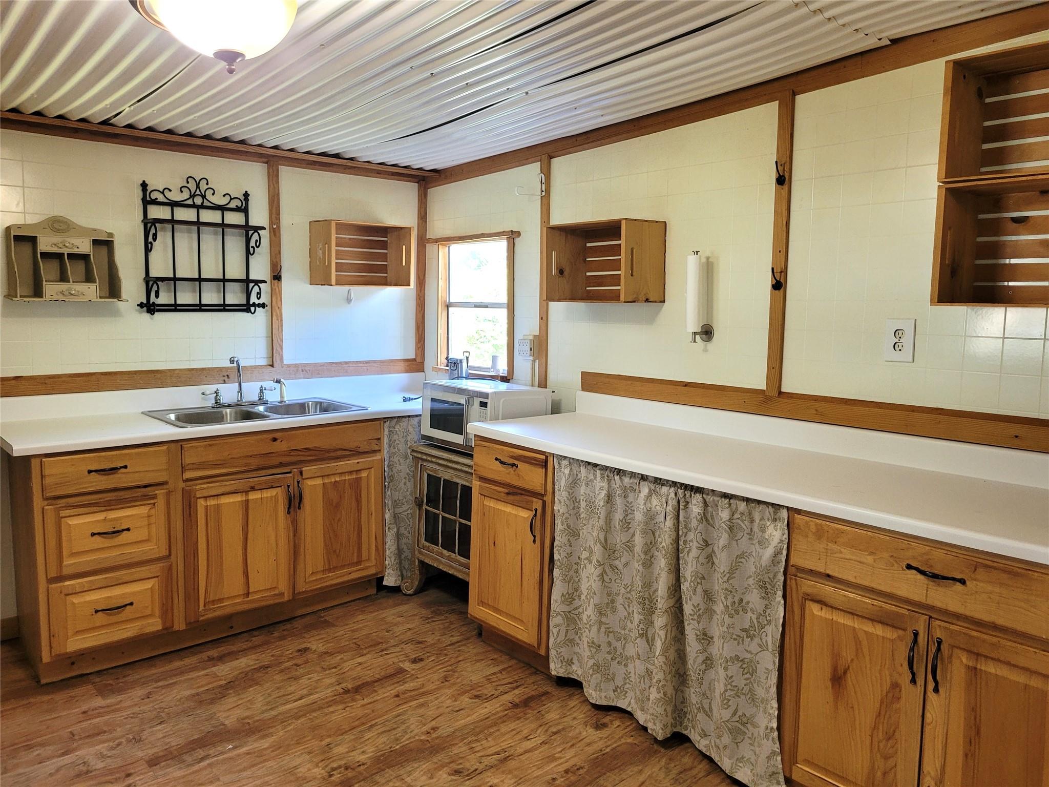 main property photo 14