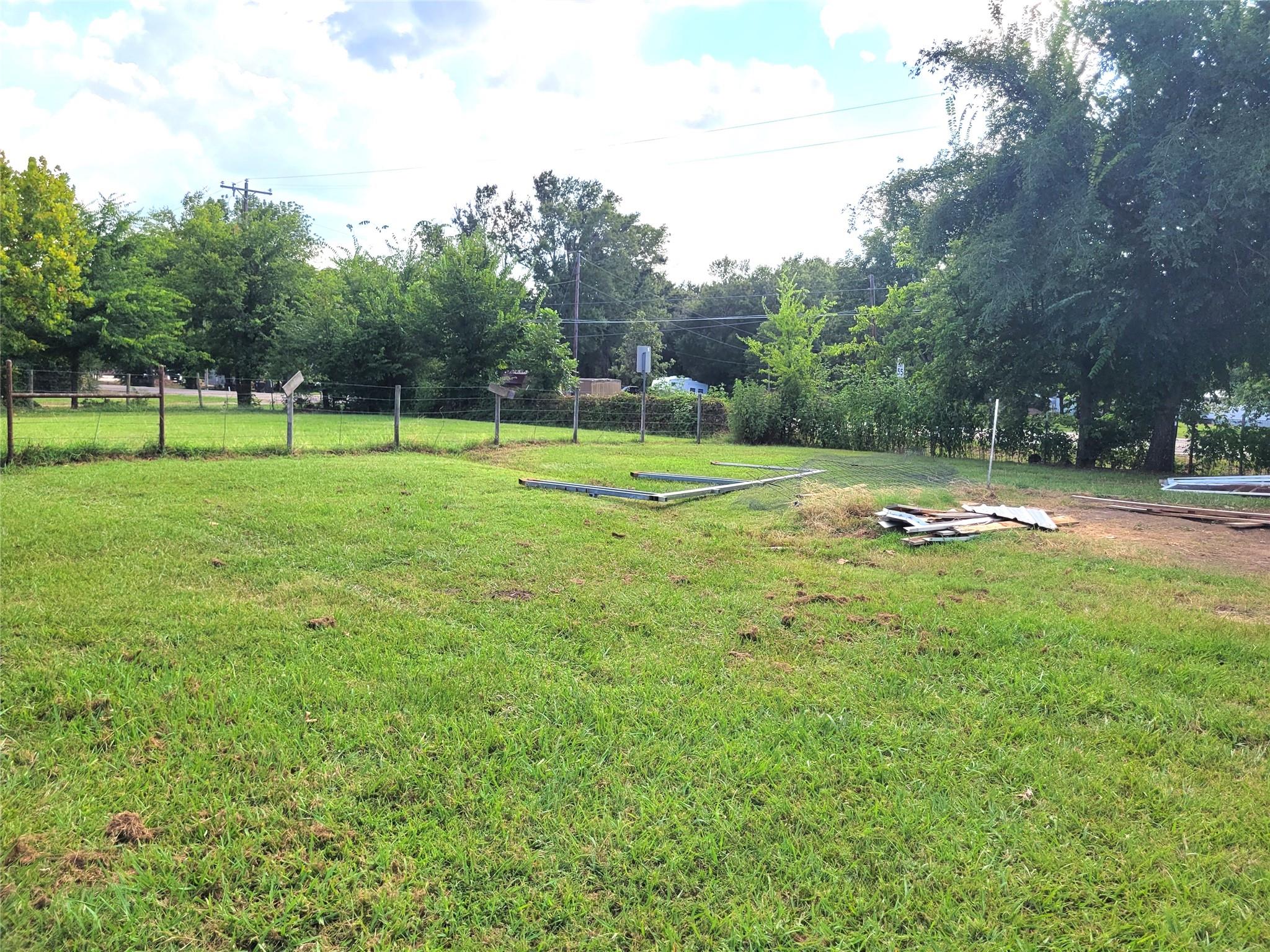 main property photo 30