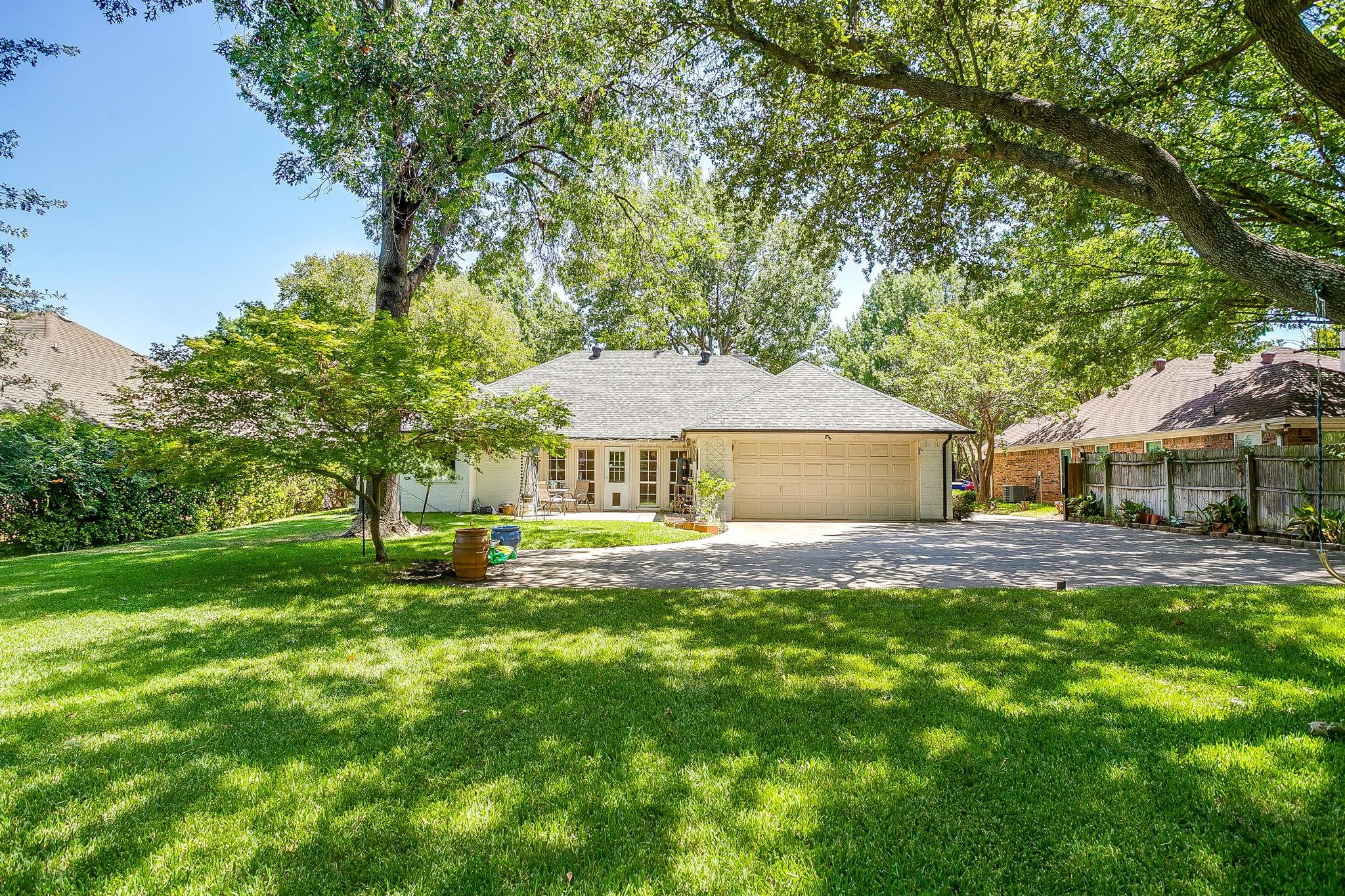main property photo 19