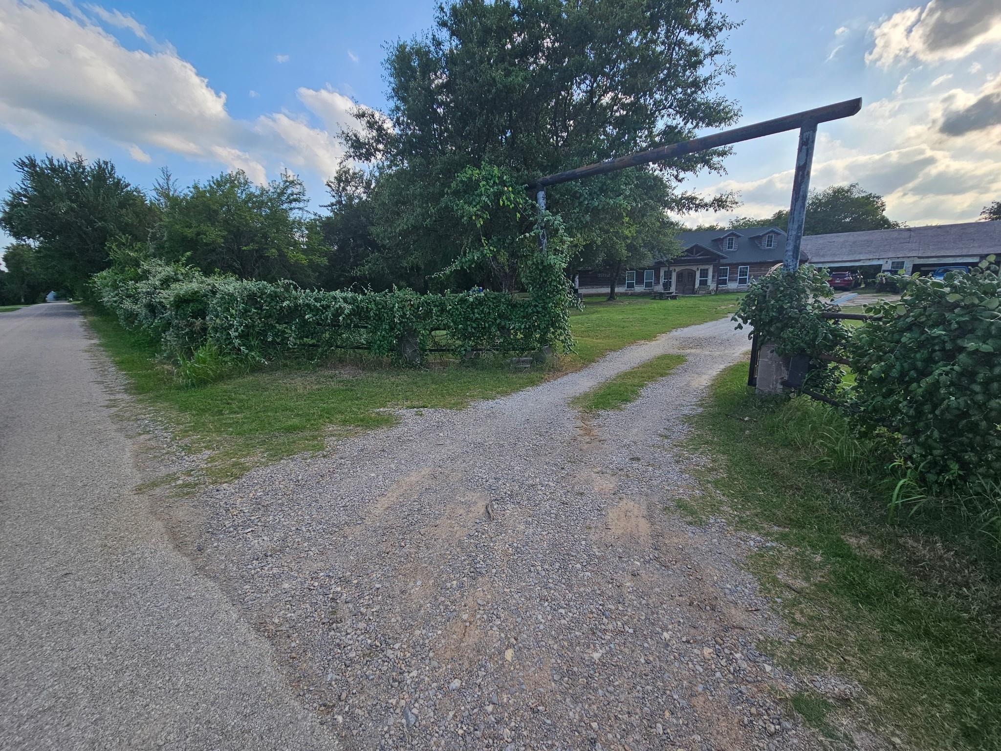 main property photo 3