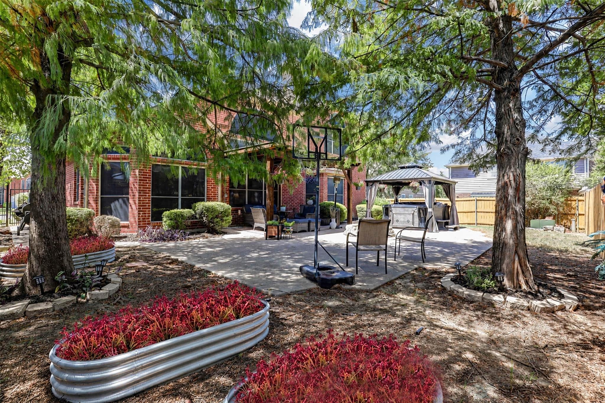 main property photo 34