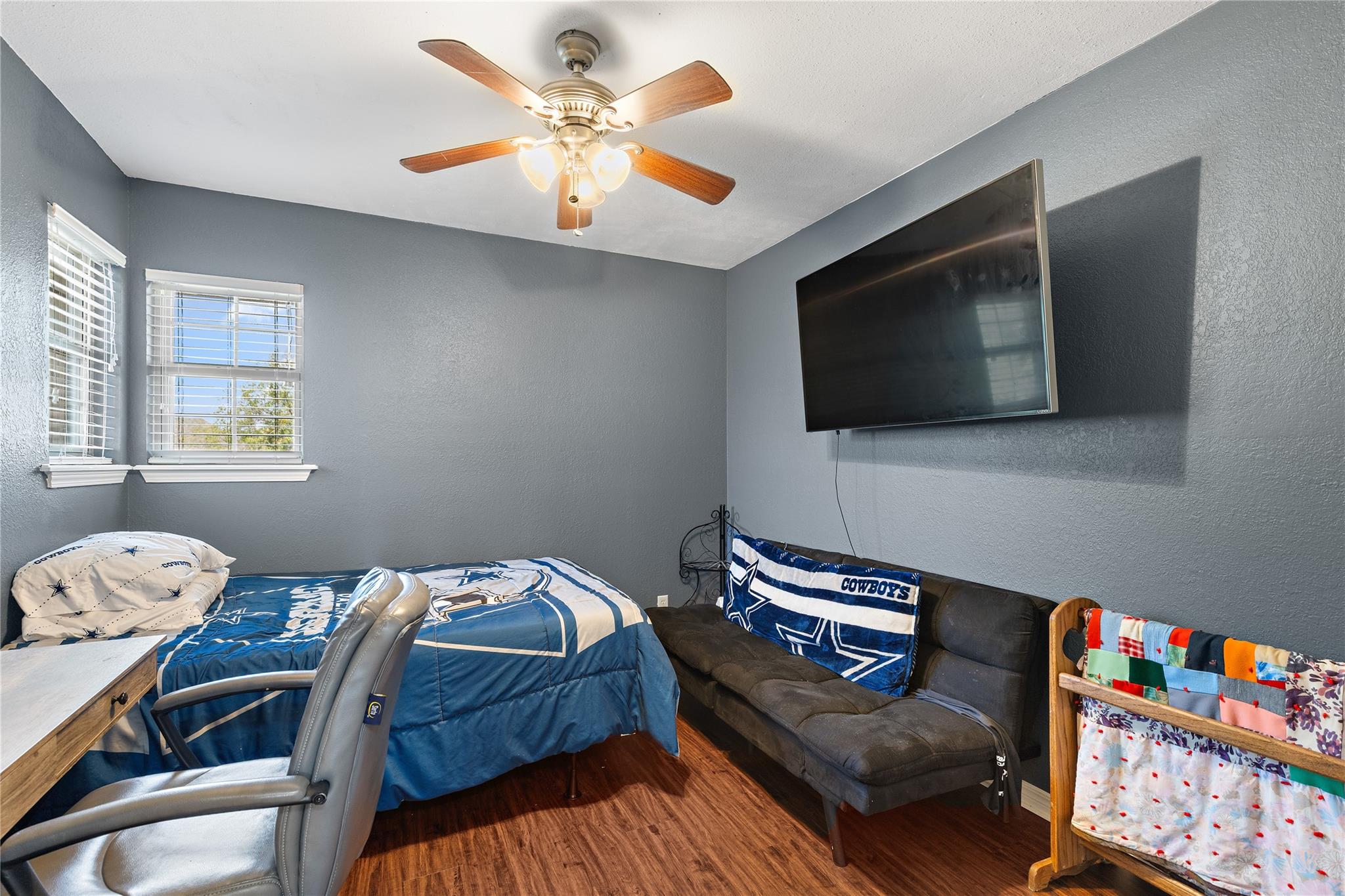 main property photo 25