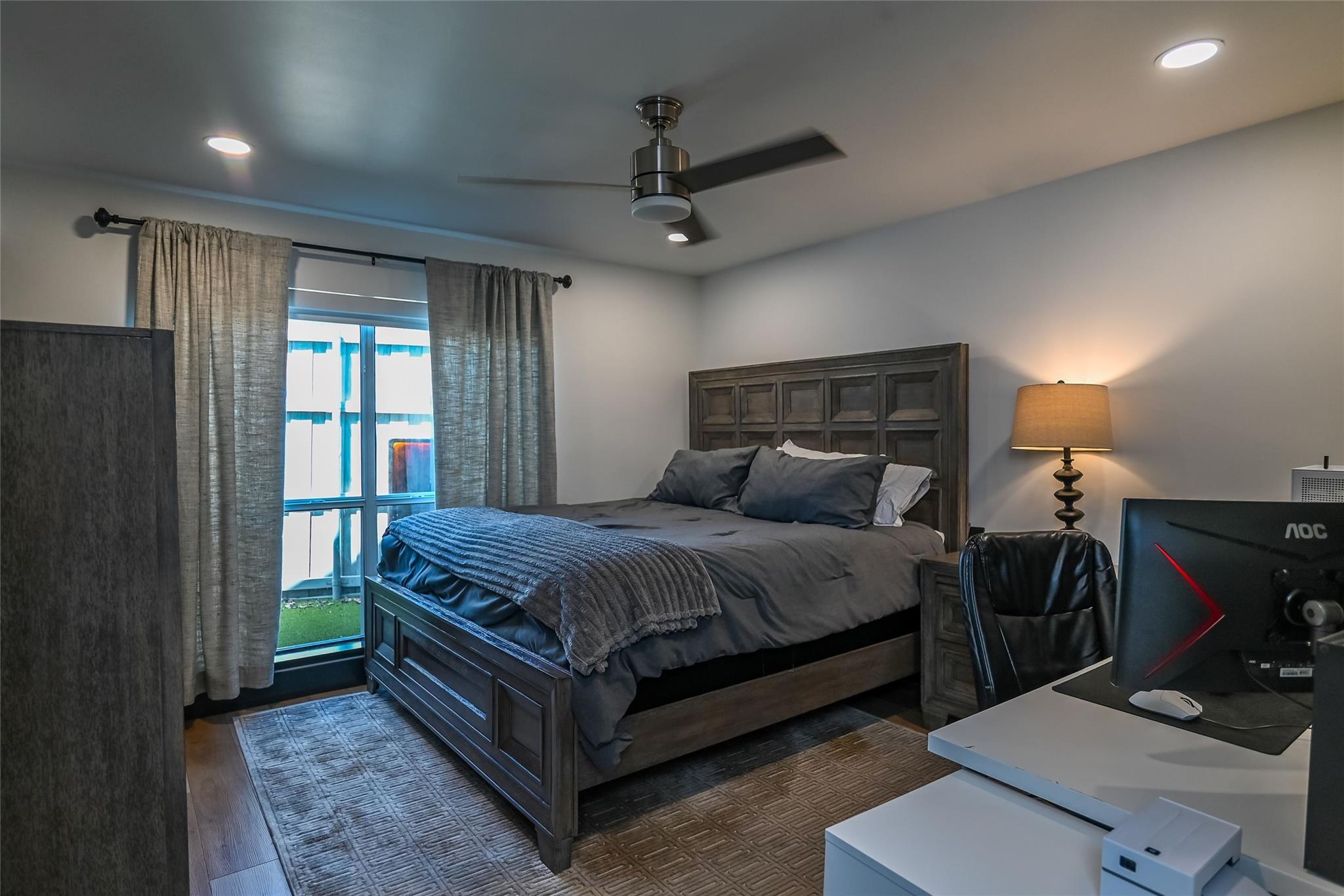 main property photo 19