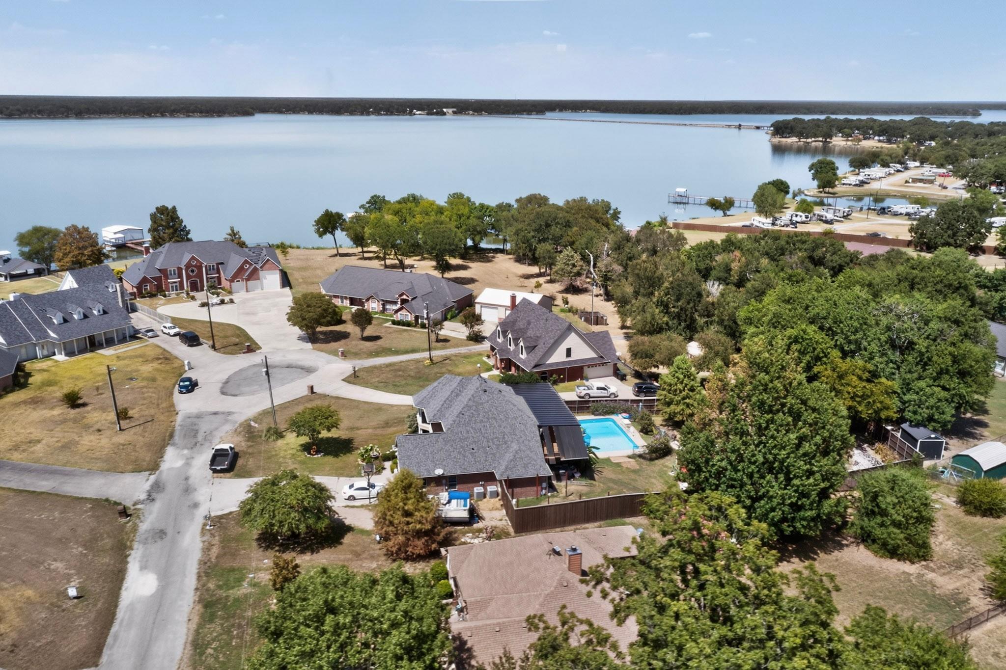 main property photo 33