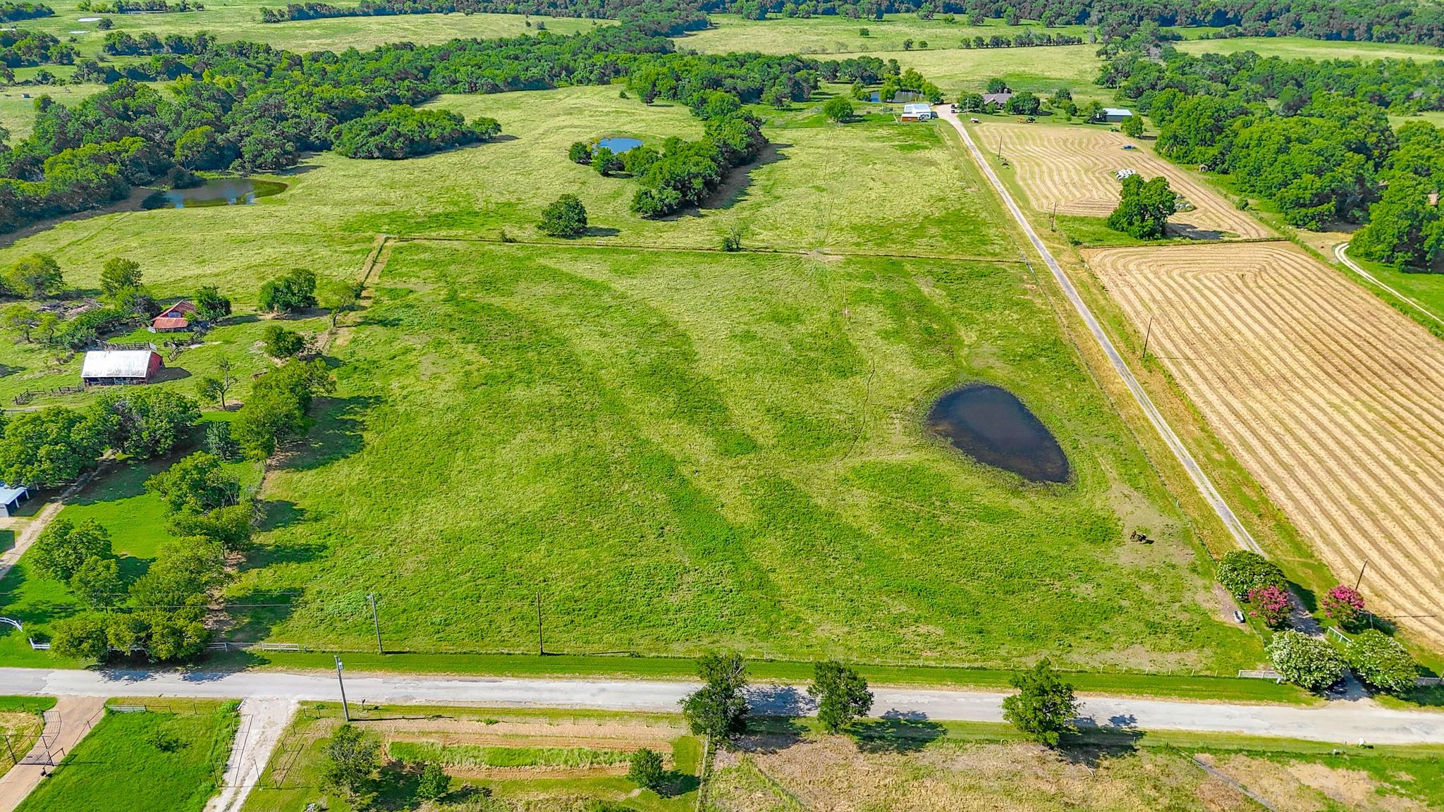 main property photo 7