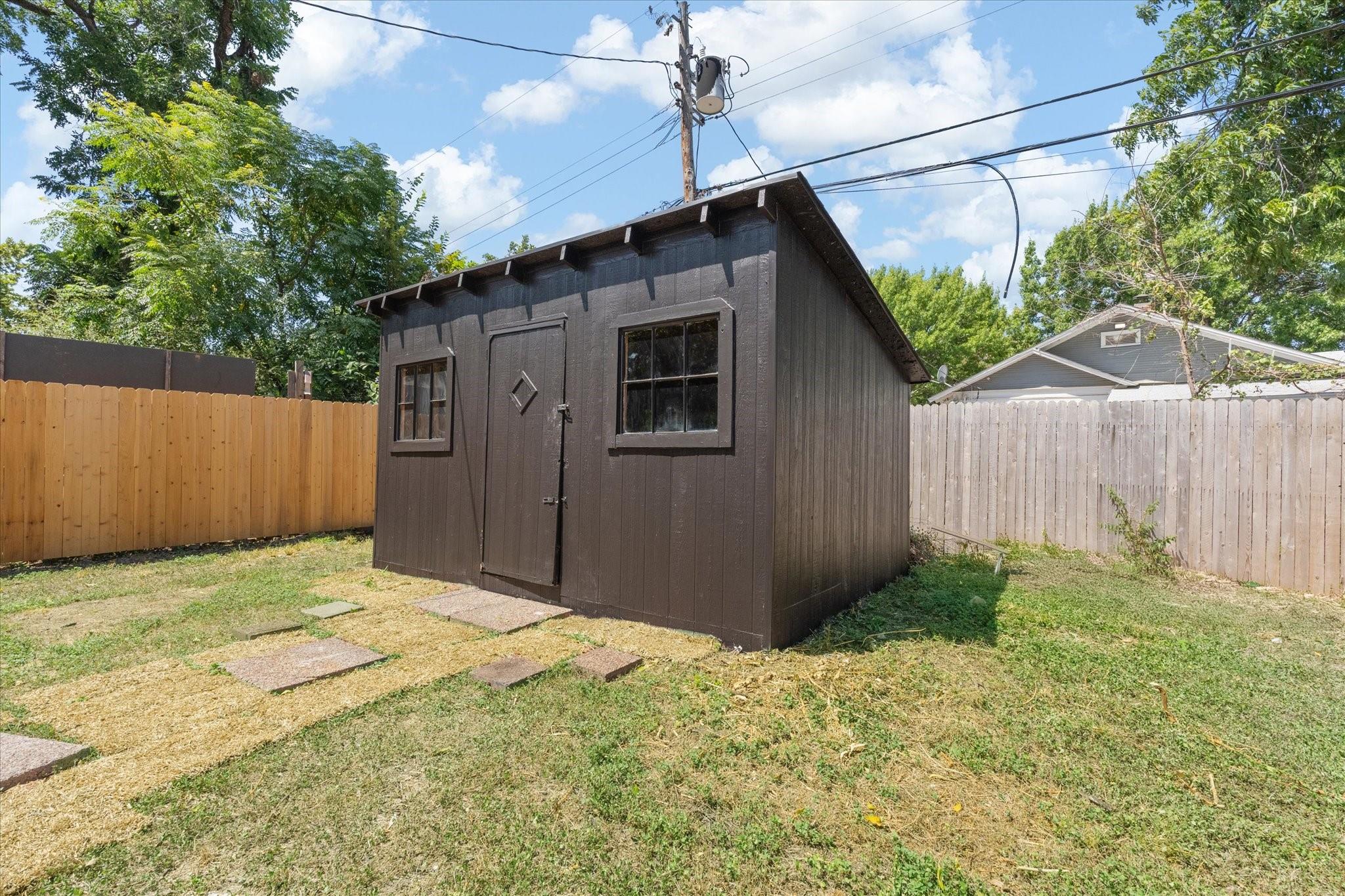 main property photo 35