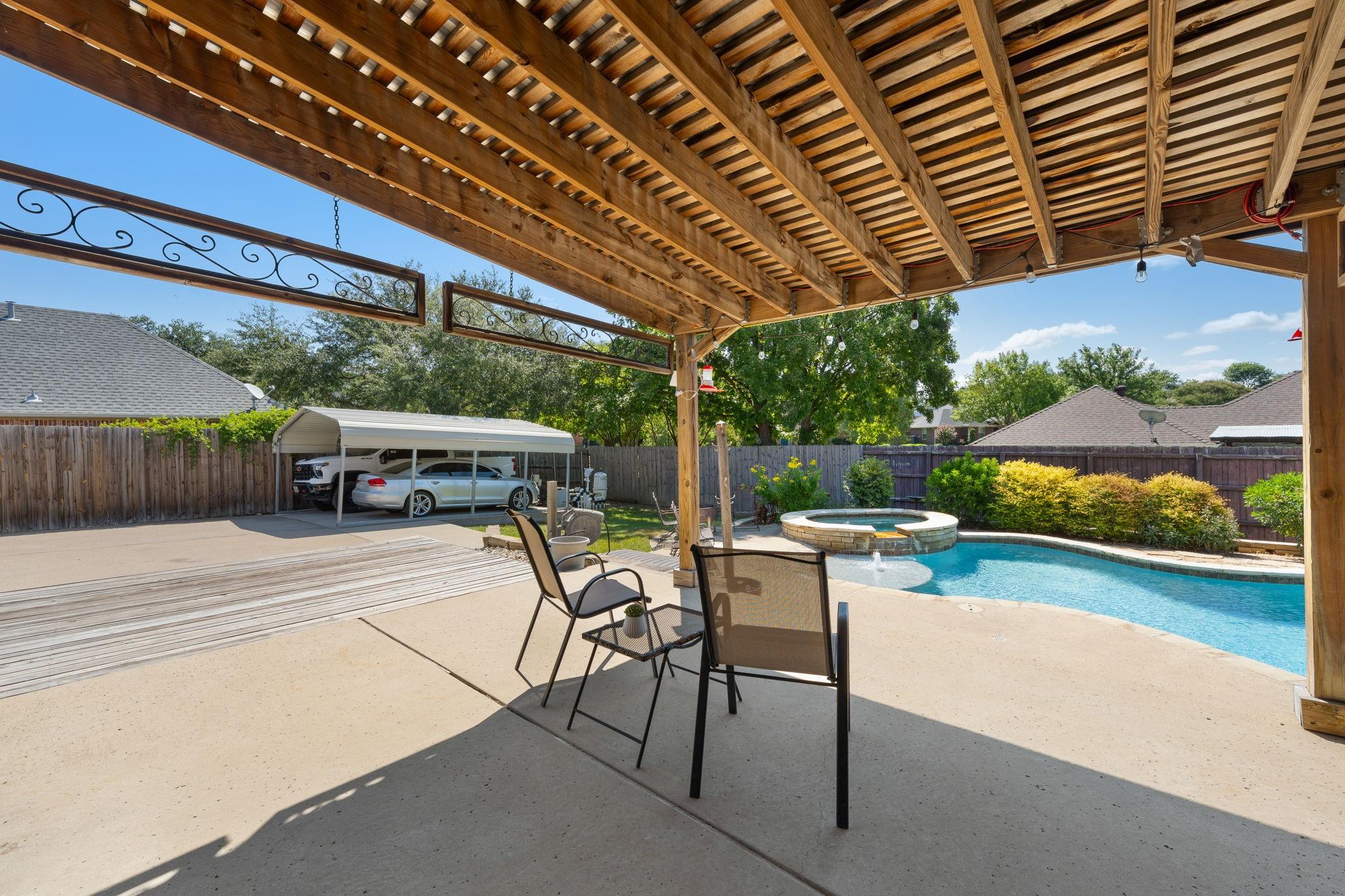 main property photo 33