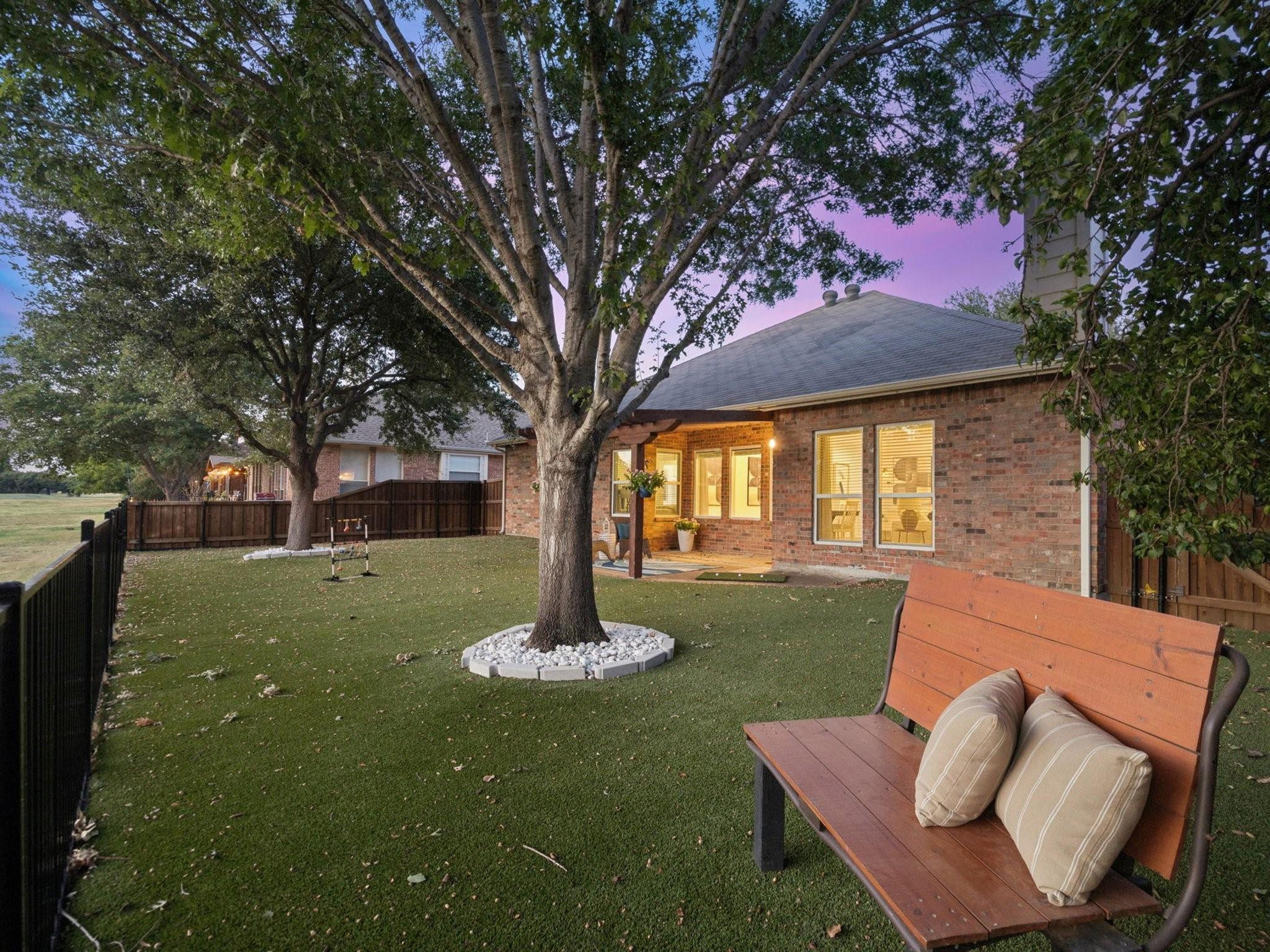 main property photo 28