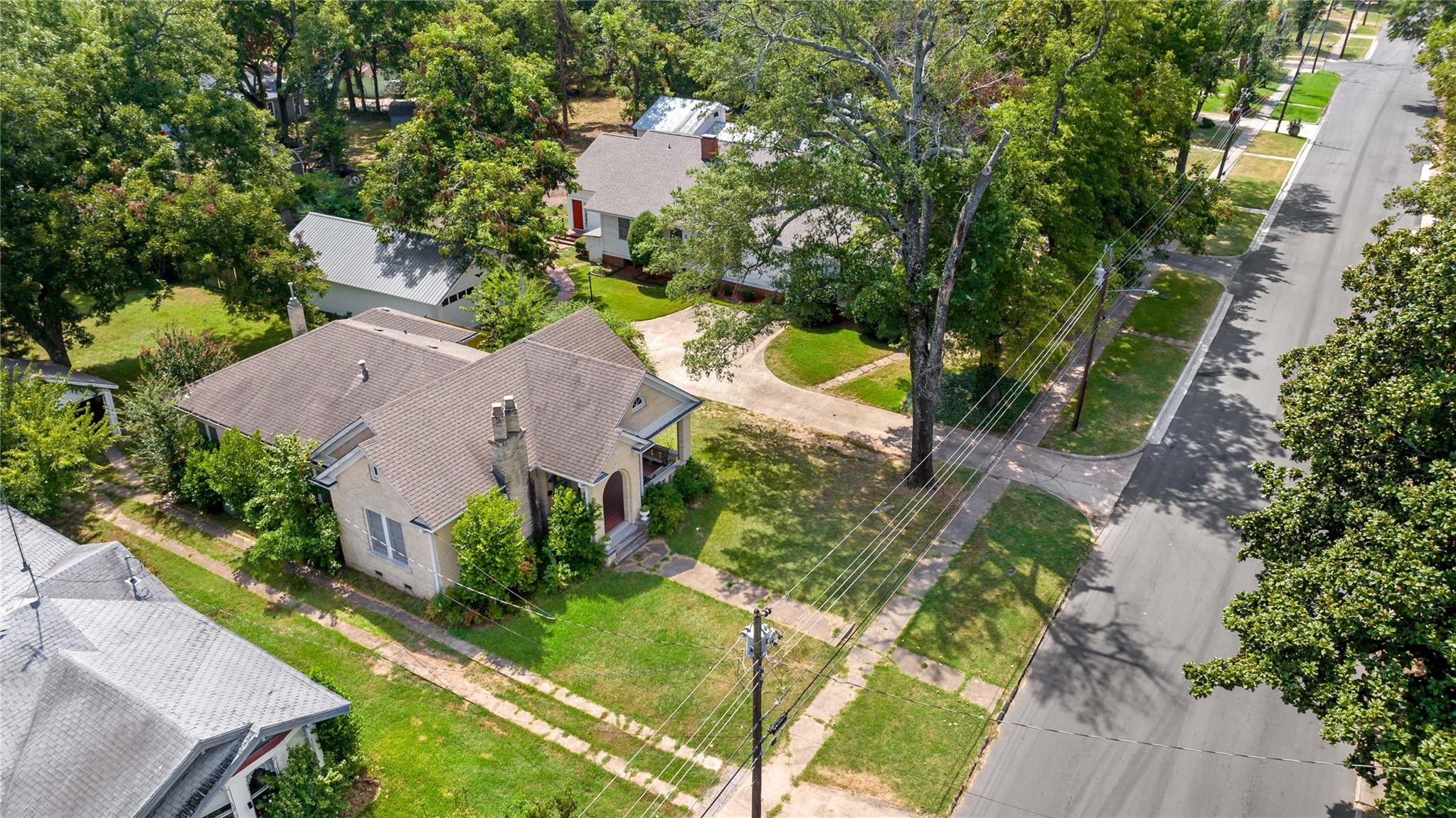 main property photo 24