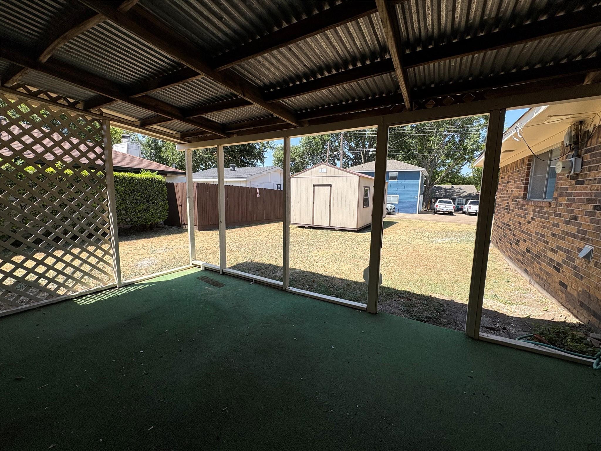 main property photo 24
