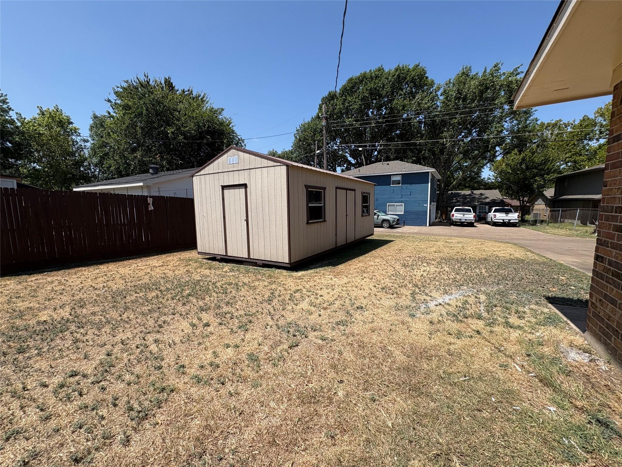 main property photo 25