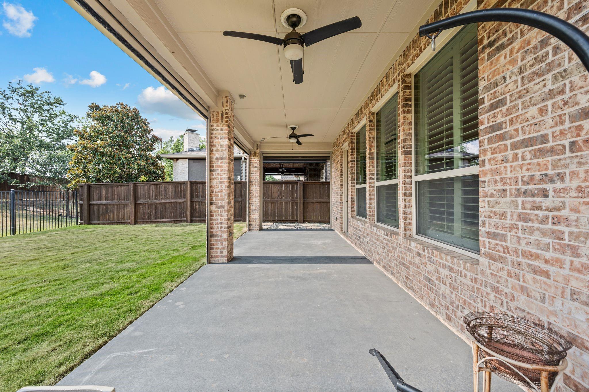 main property photo 30