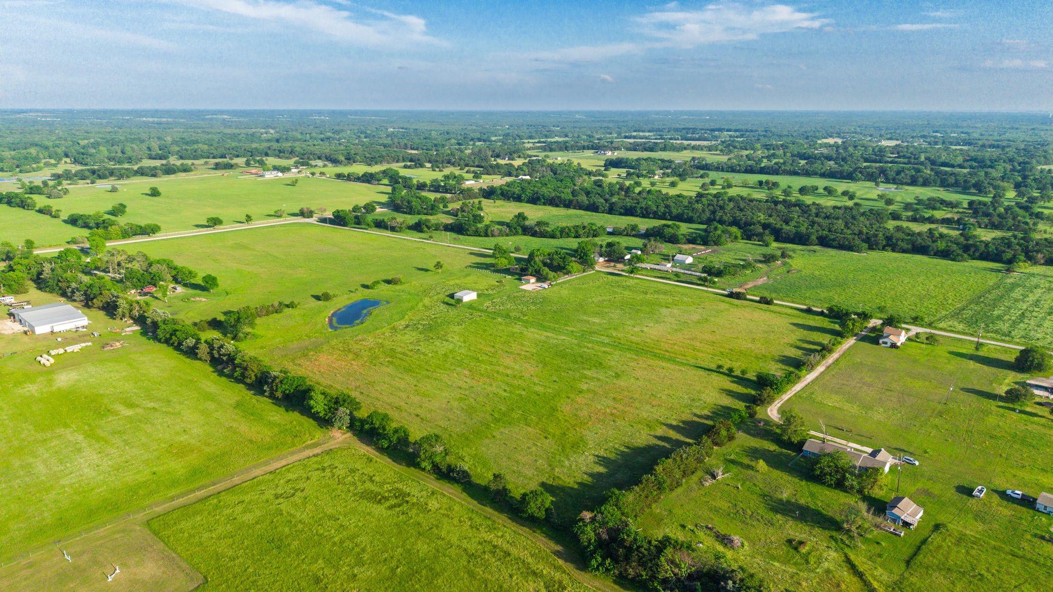 main property photo 18