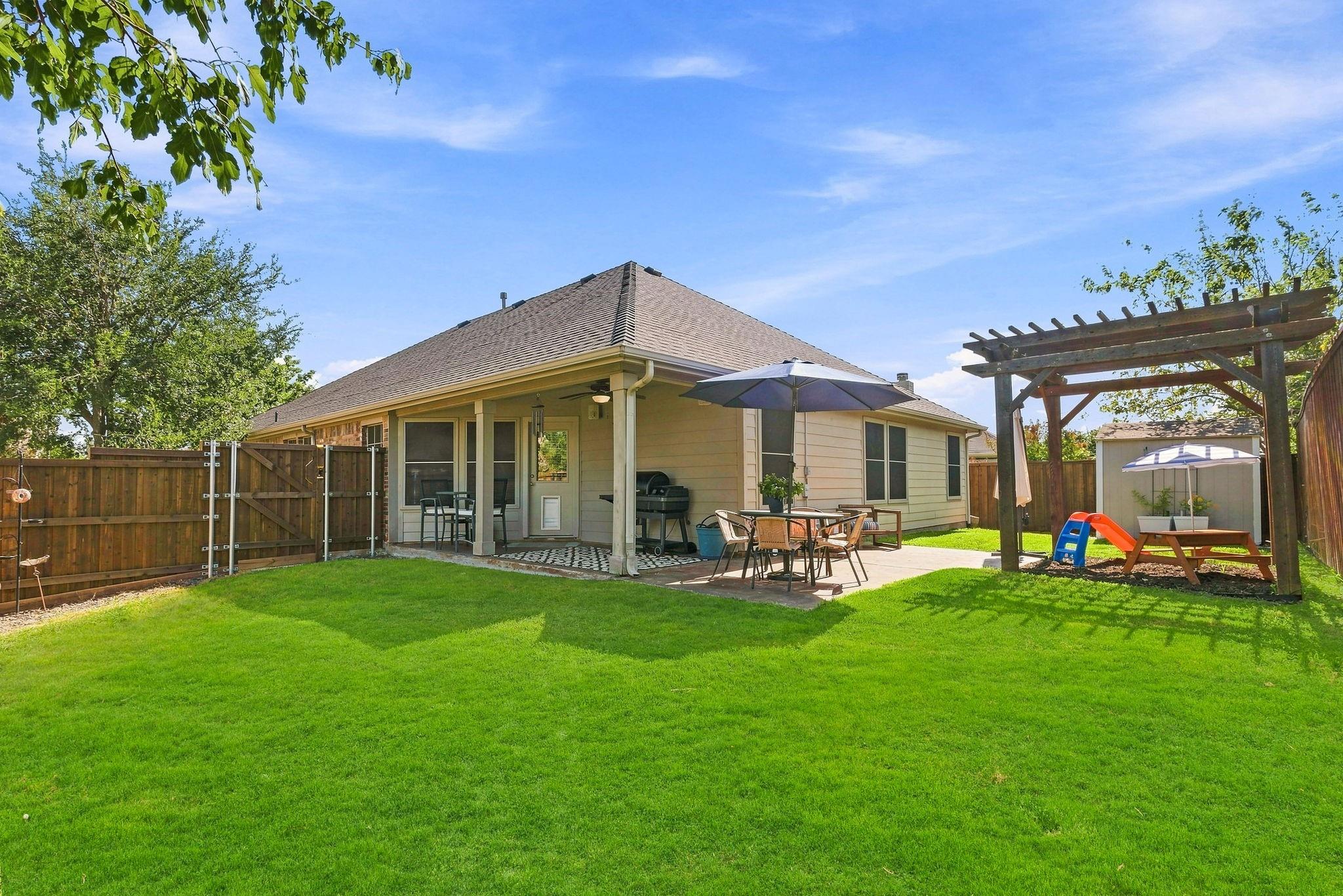 main property photo 32