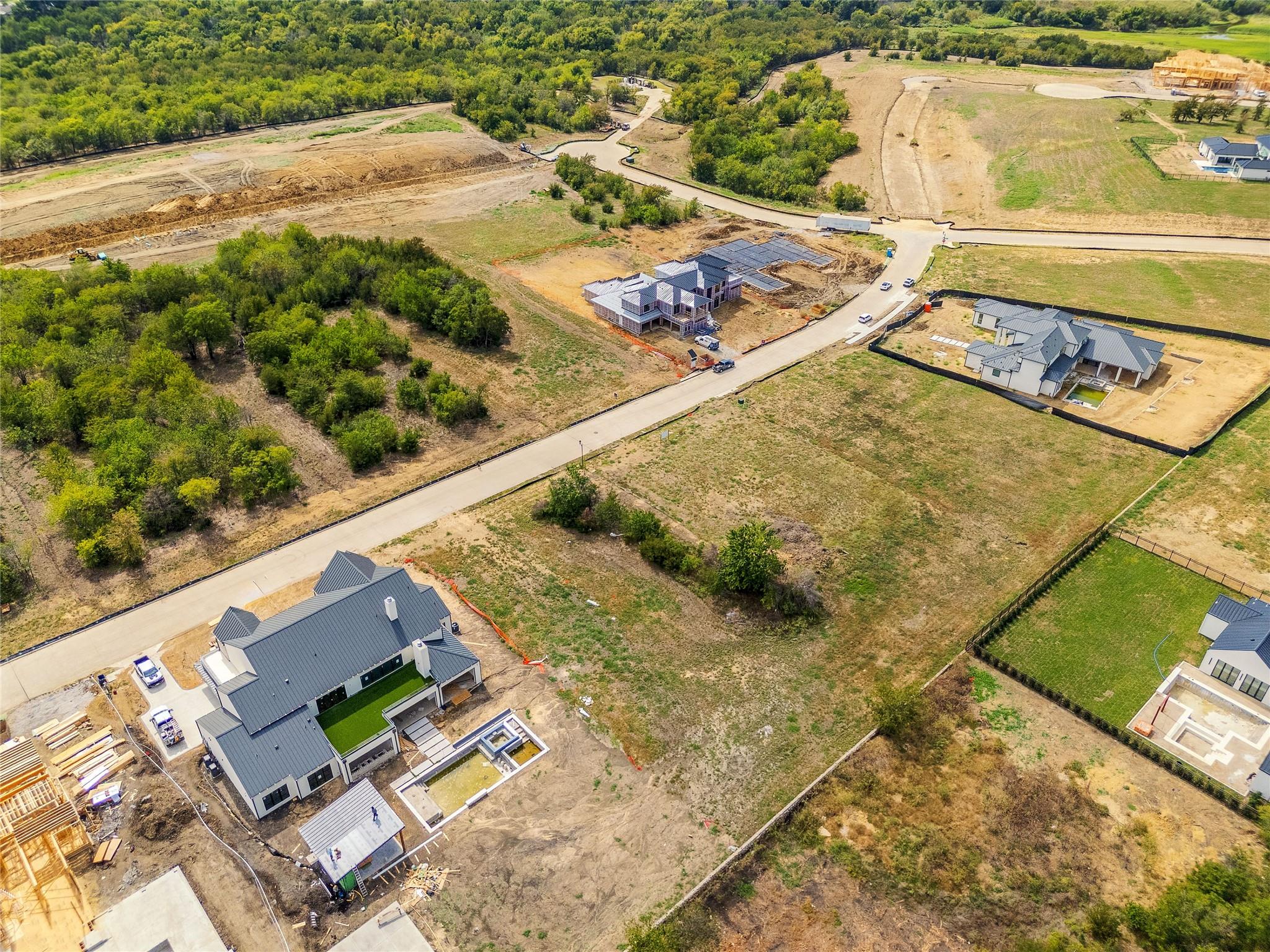 main property photo 15
