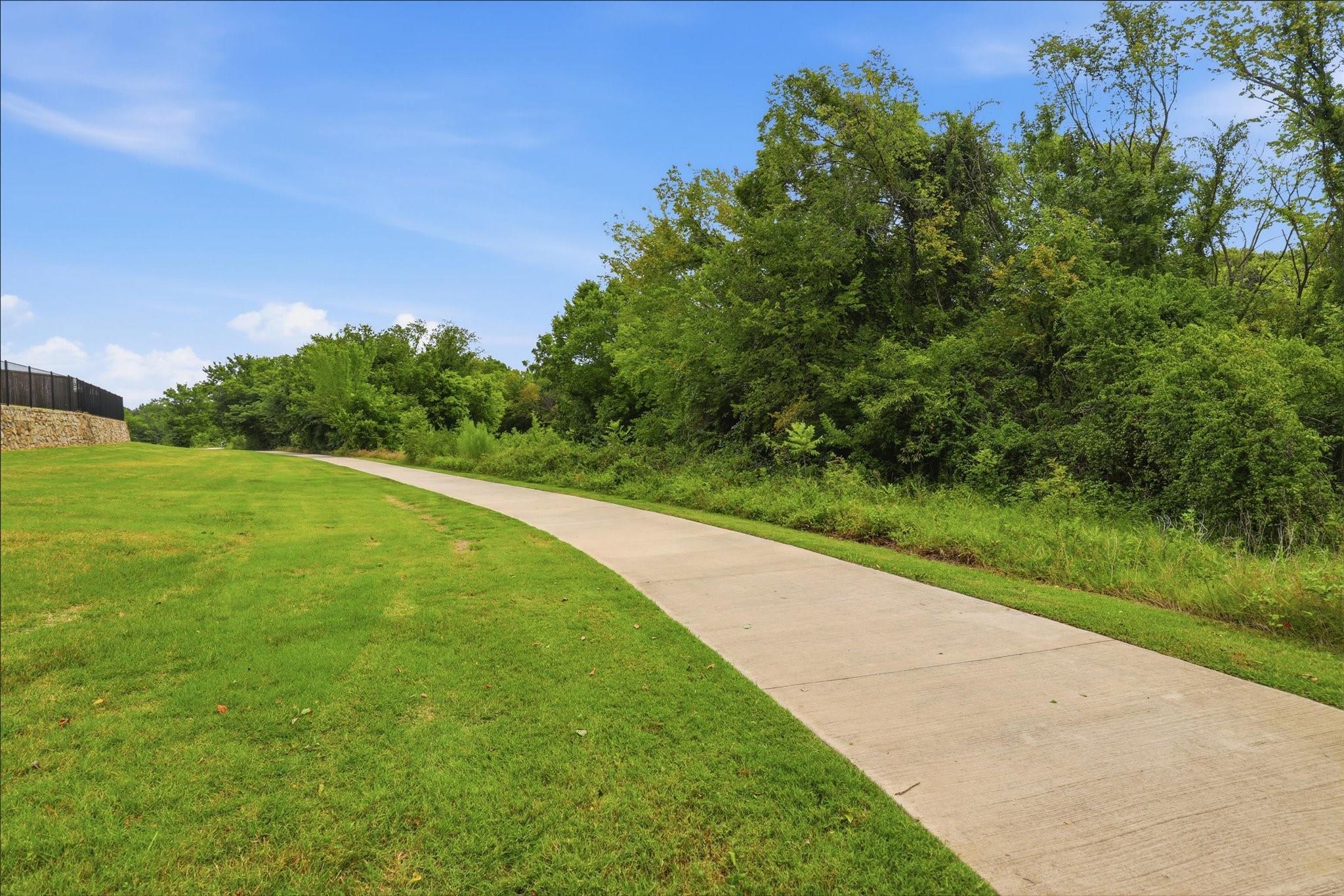 main property photo 39