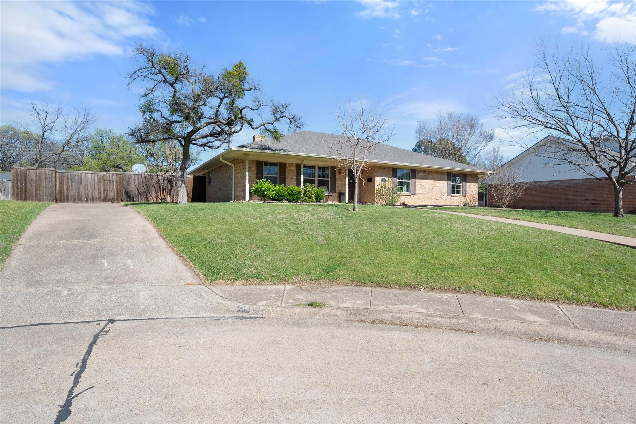 main property photo 34