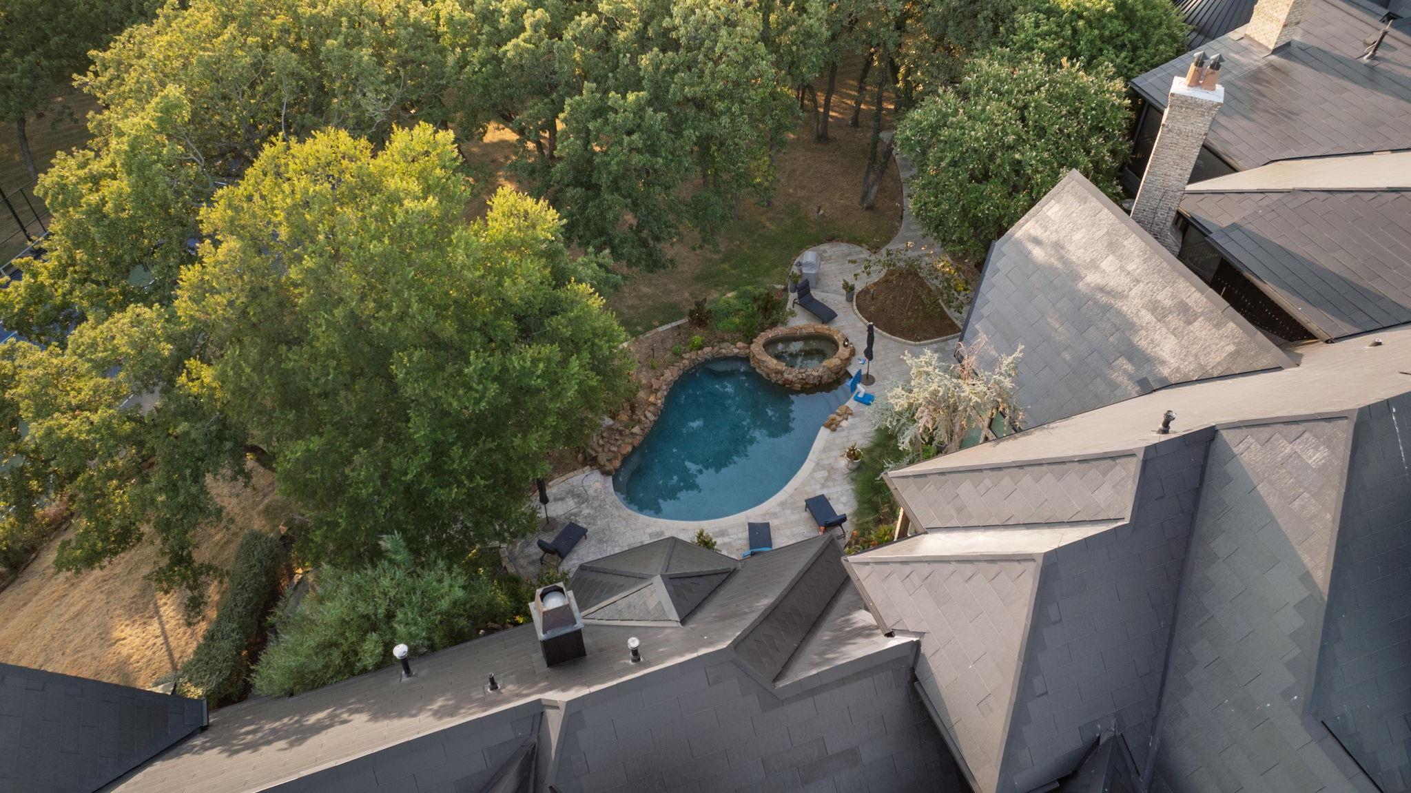 main property photo 39