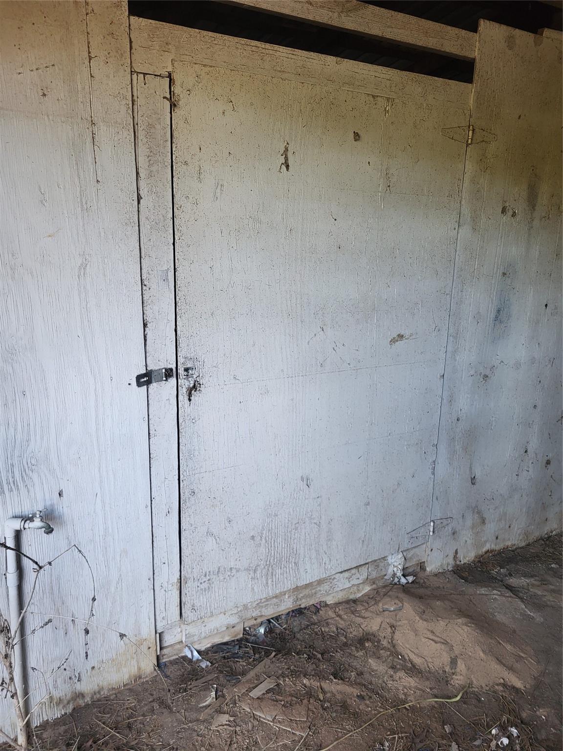 main property photo 10