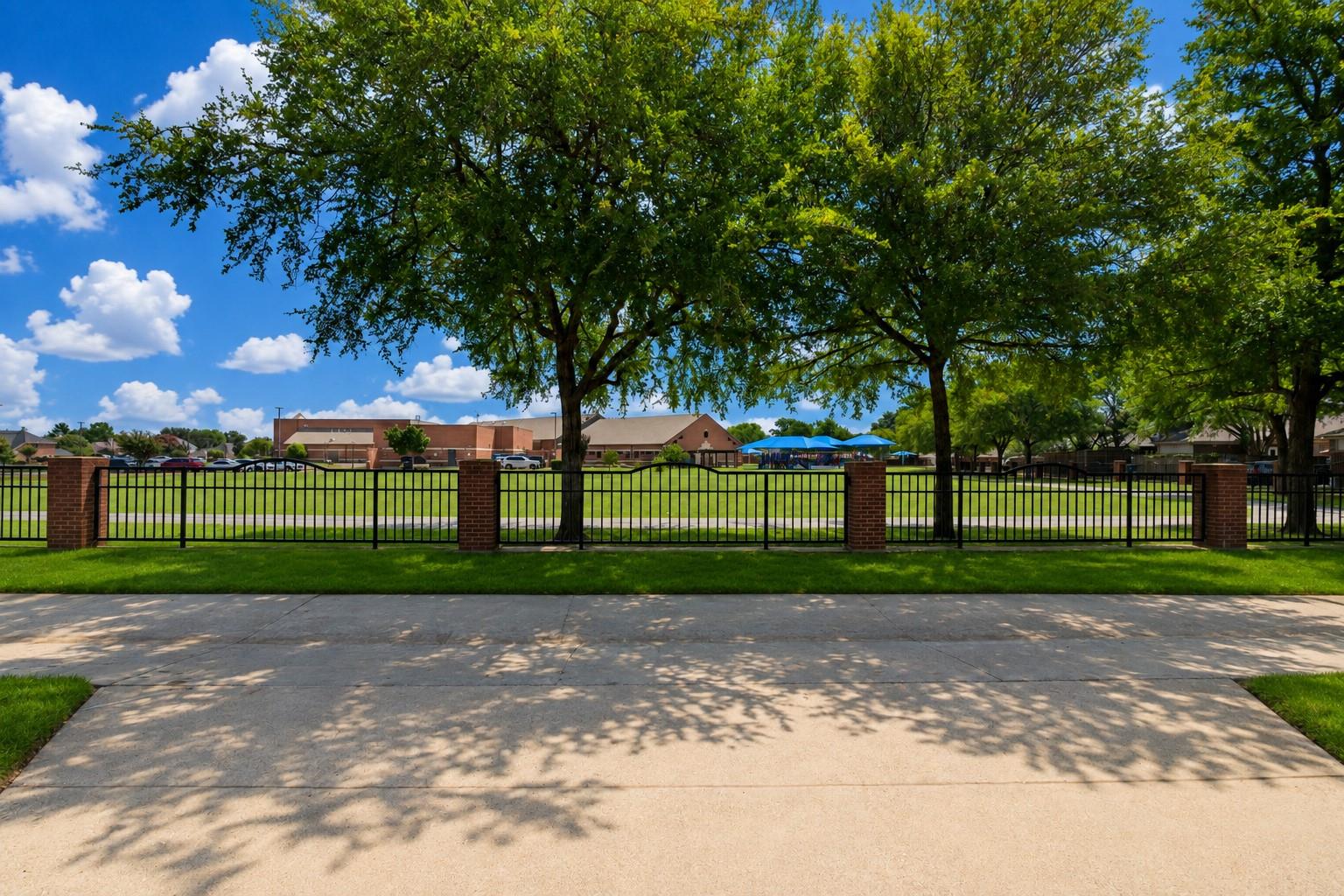 main property photo 29