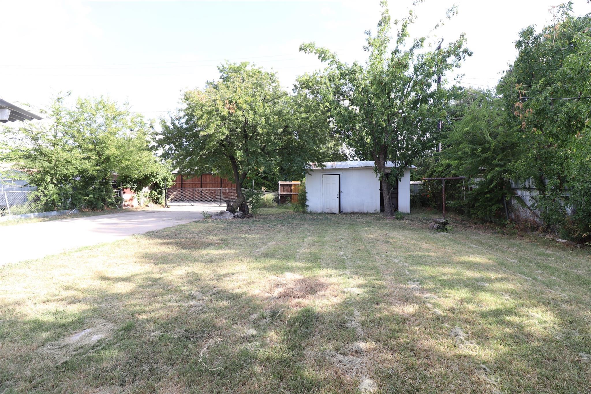 main property photo 27