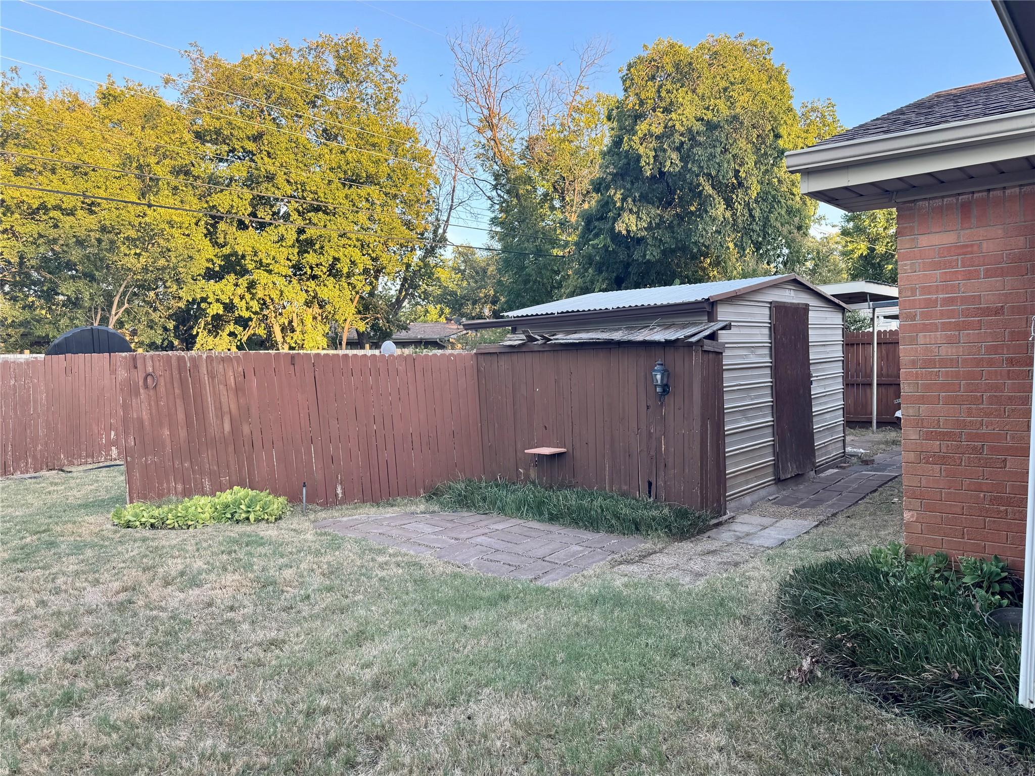 main property photo 27