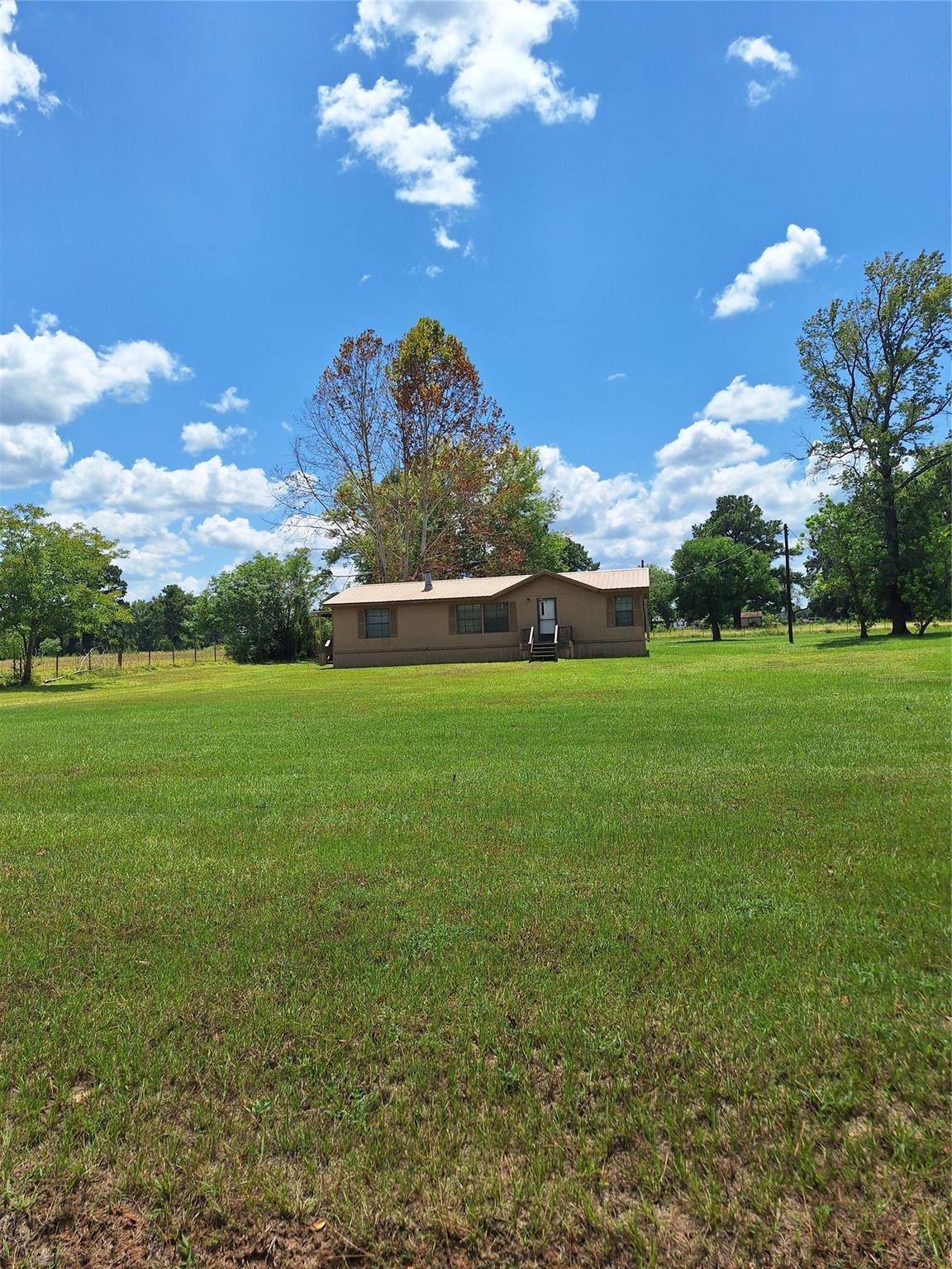 main property photo 0