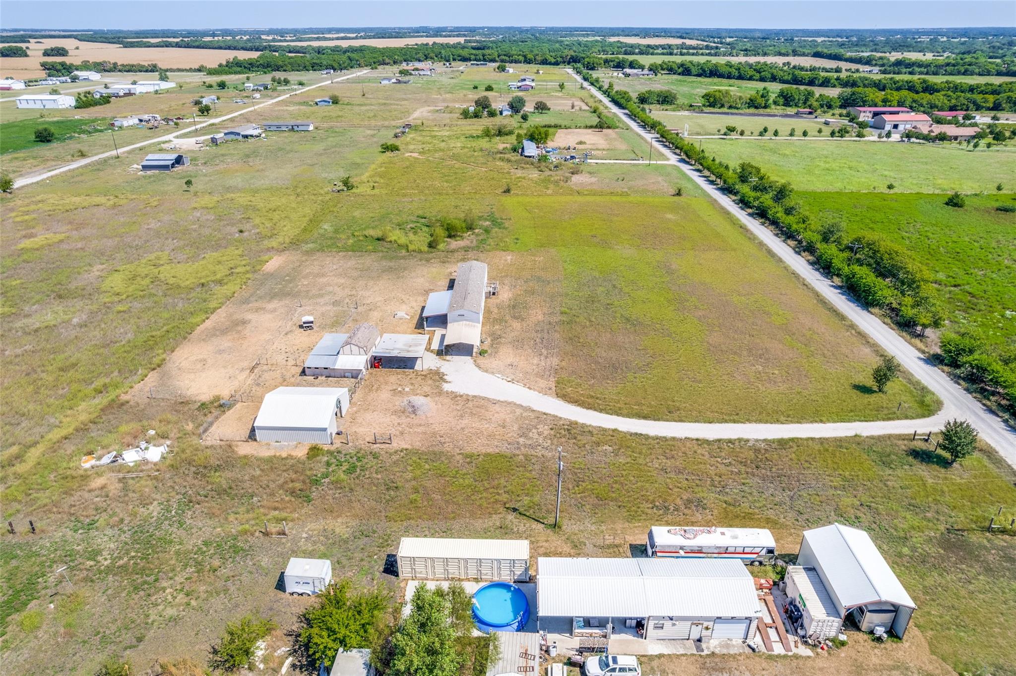 main property photo 4