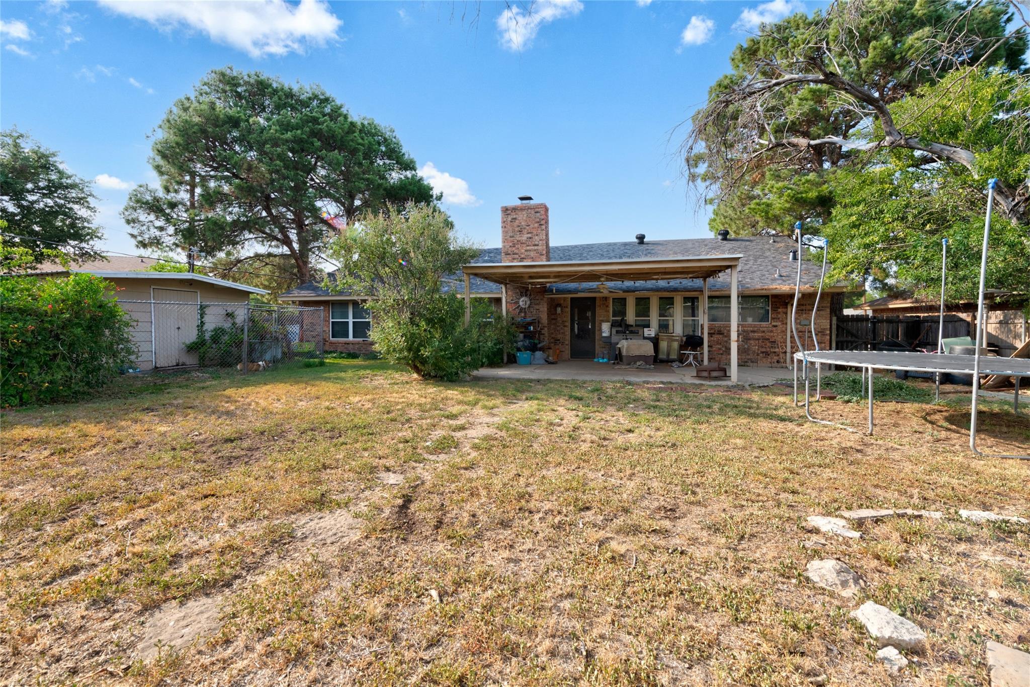 main property photo 24