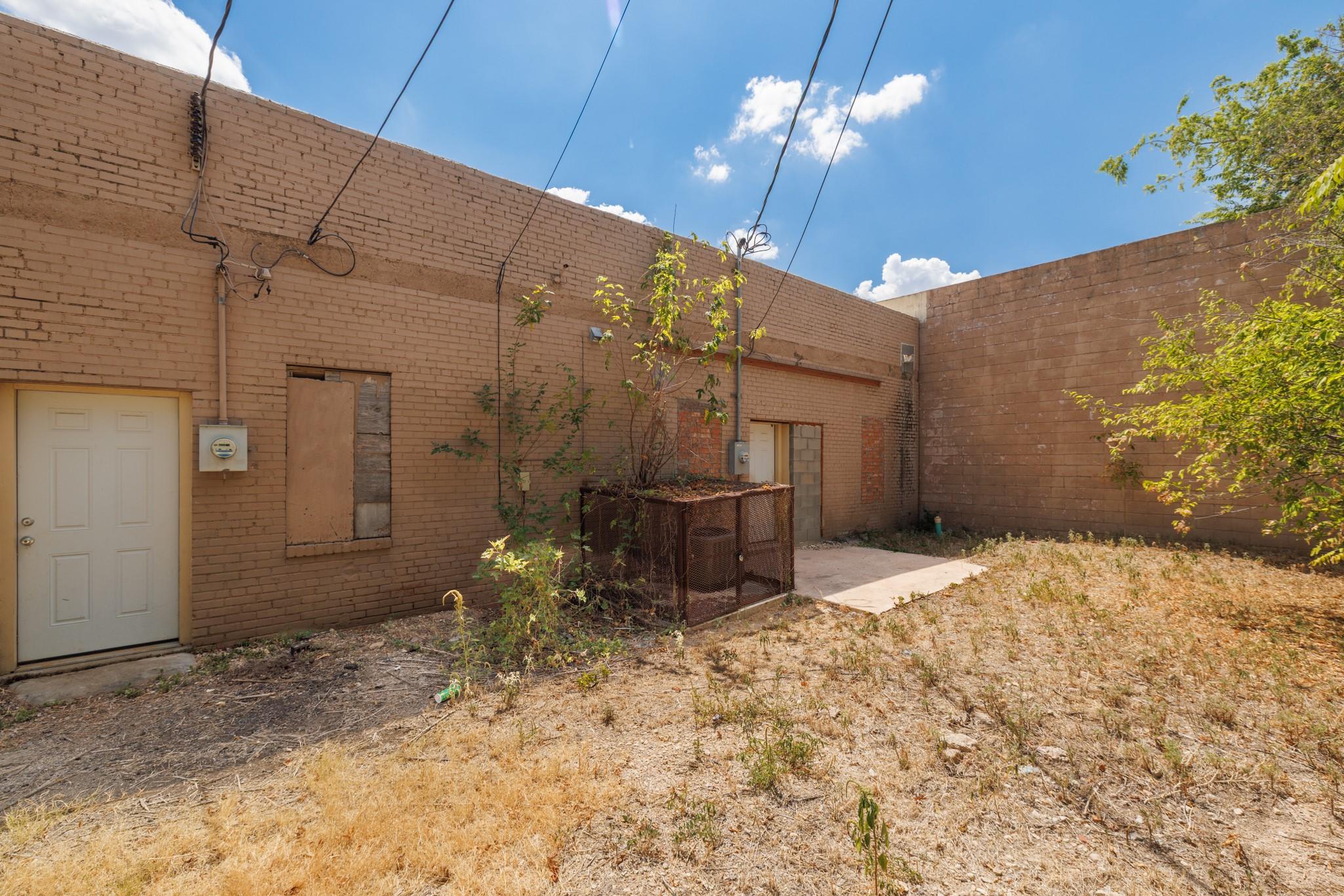 main property photo 22