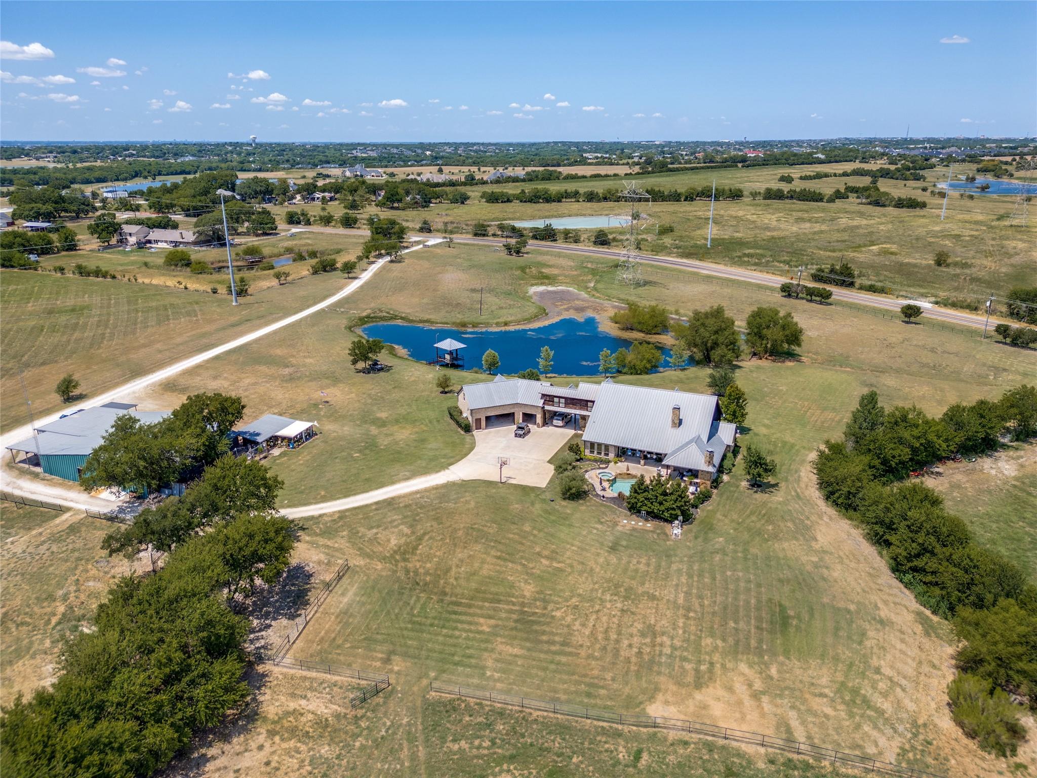 main property photo 38