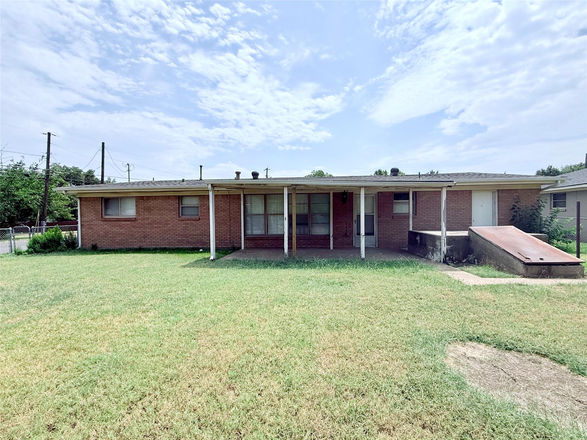 main property photo 21