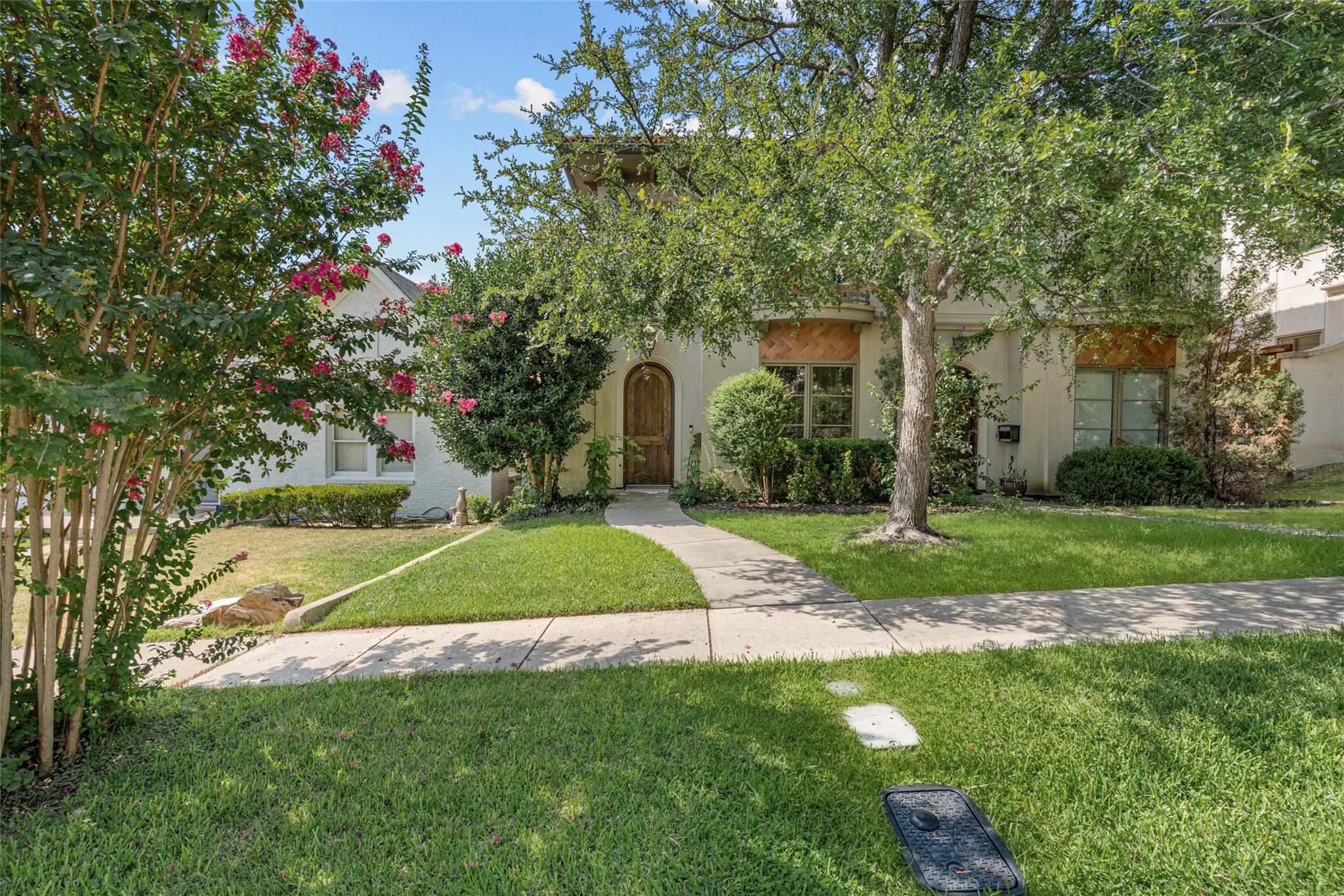 main property photo 27