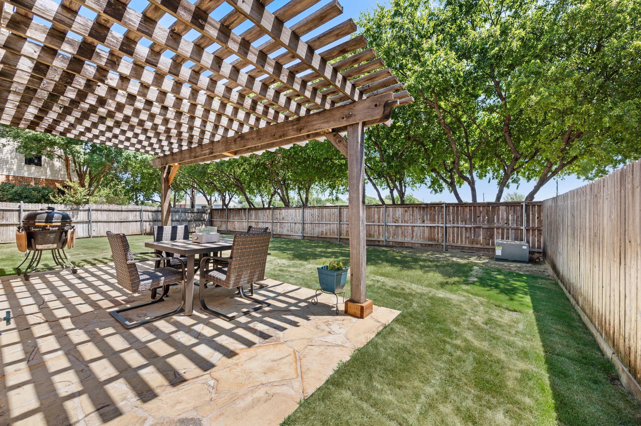 main property photo 31