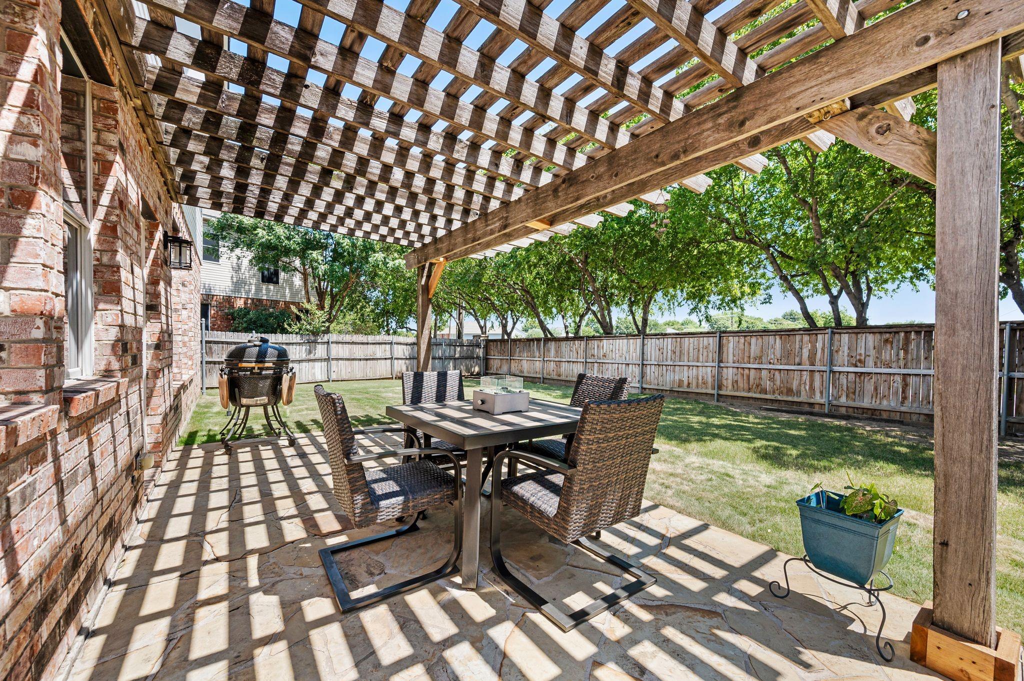 main property photo 32