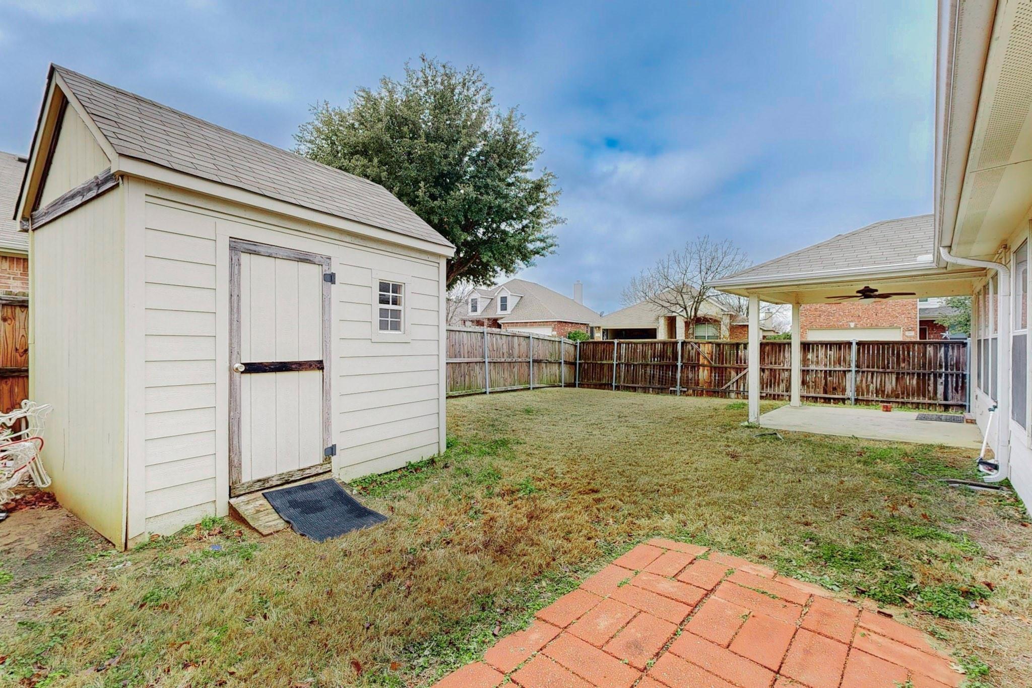 main property photo 36